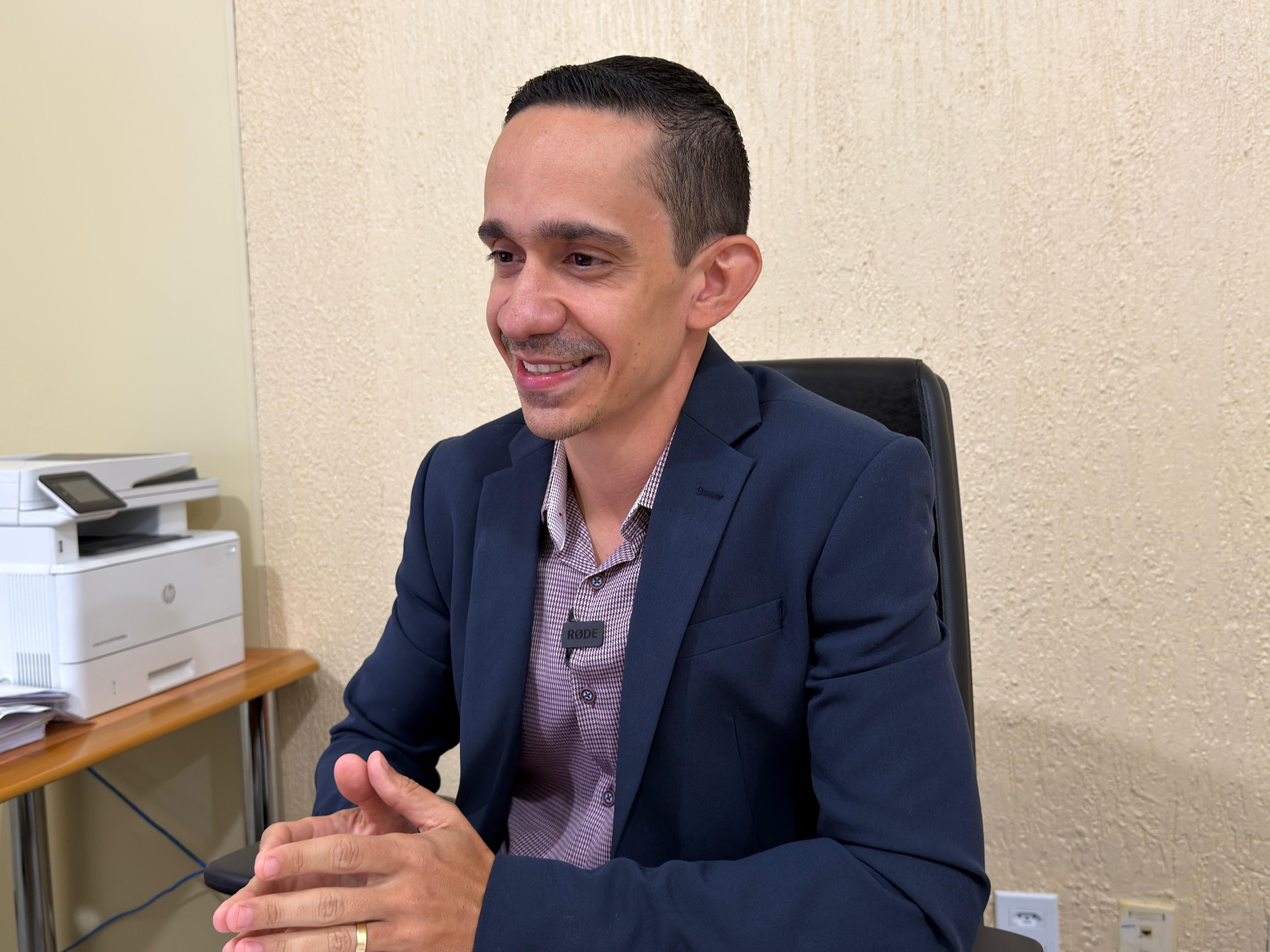Antônio Figueiredo destaca a valorização de iniciativas que melhoram os serviços públicos
