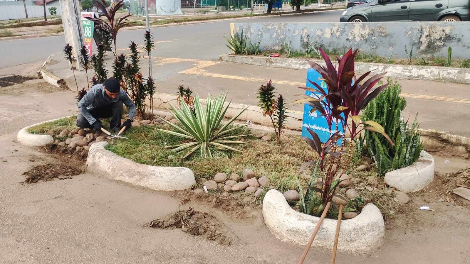 Além de auxiliar no escoamento e na infiltração da água da chuva, essas estruturas contribuem para a conservação paisagística dos espaços públicos