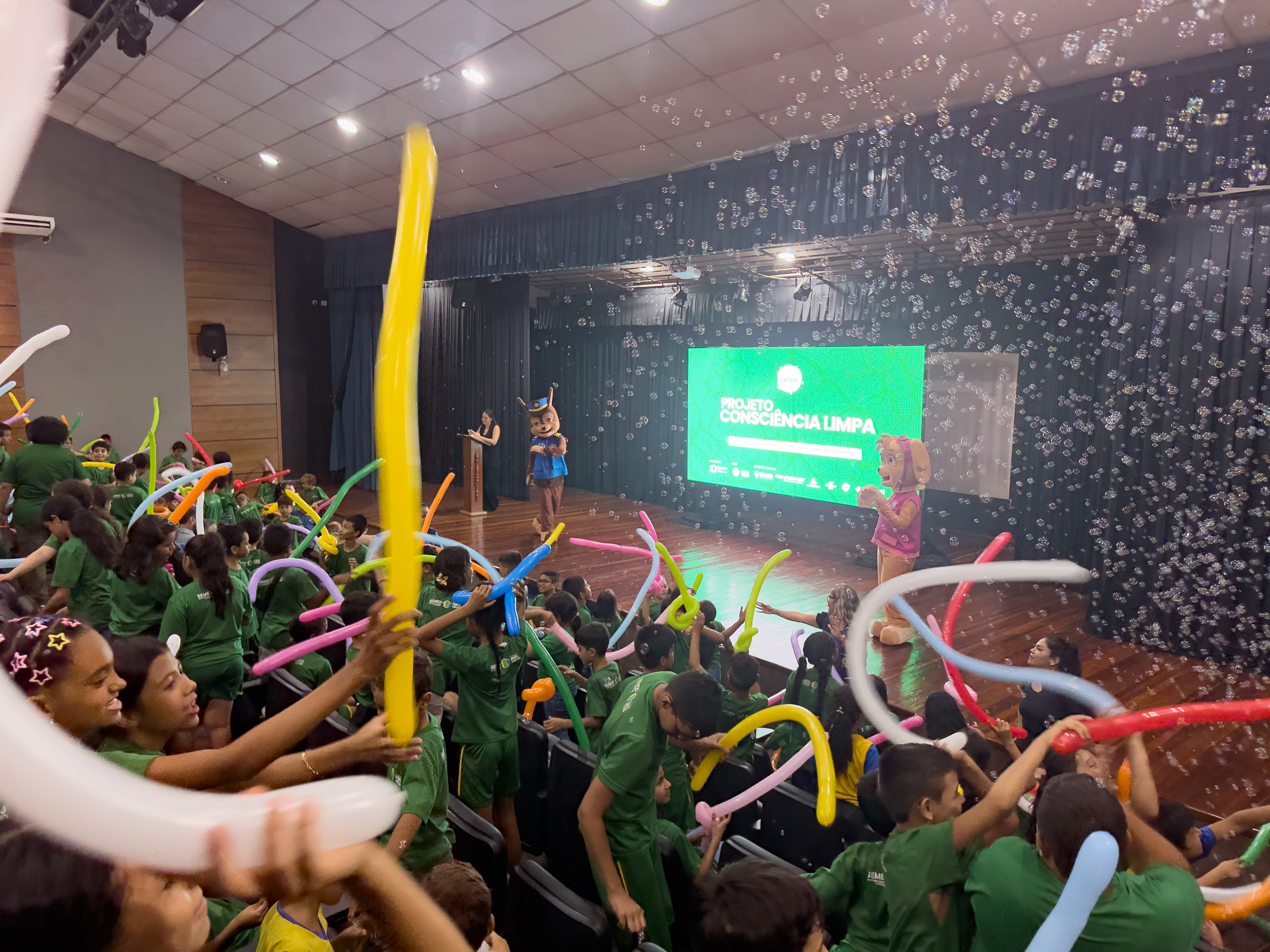 Projeto terá continuidade com fórum sobre educação ambiental e sustentabilidade no Teatro Banzeiros