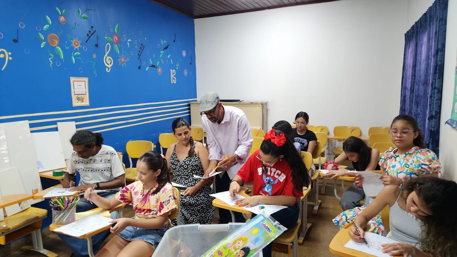 Atividades gratuitas ampliam o acesso à cultura e às experiências artísticas para famílias de Porto Velho