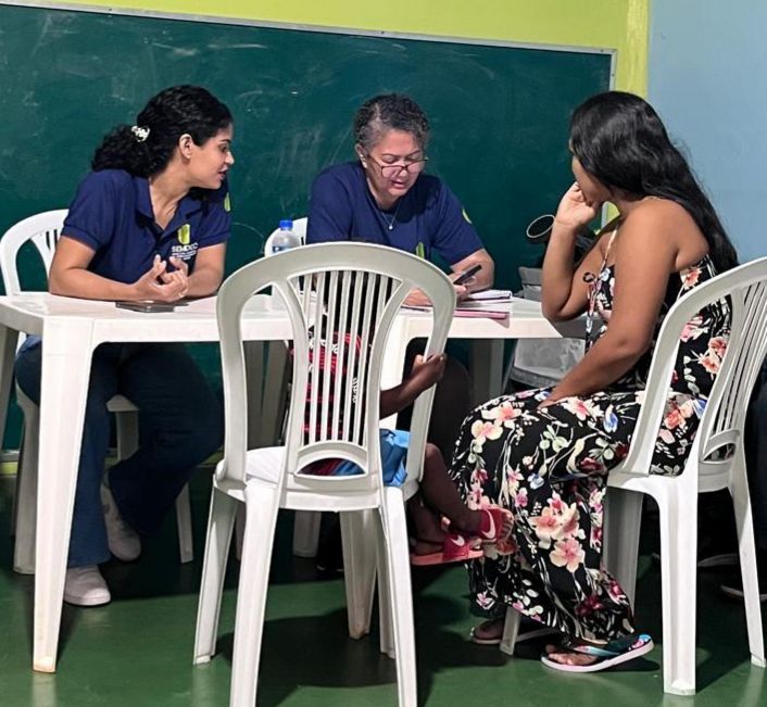 CIDADANIA - Ação social leva orientações sobre regularização fundiária a moradores do Jardim Santana 