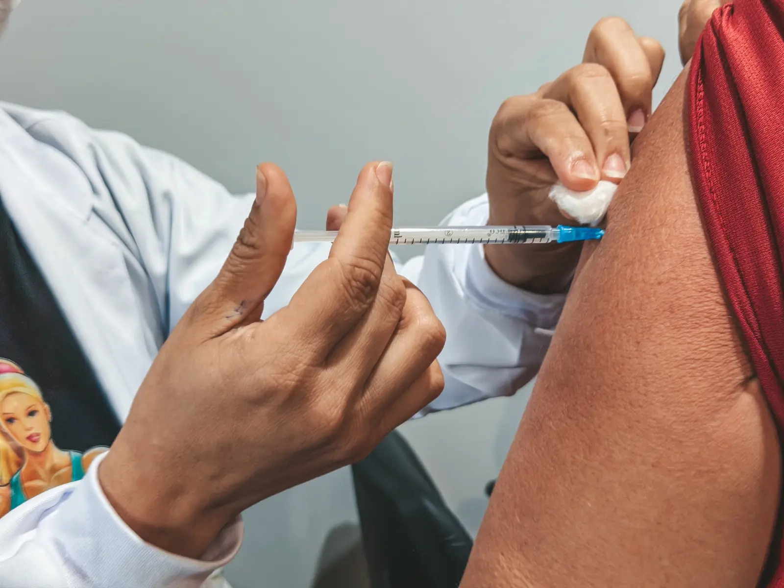 SAÚDE - Fumaça, calor e mudanças no tempo aumentam doenças respiratórias, mas vacinação ainda está longe do ideal
