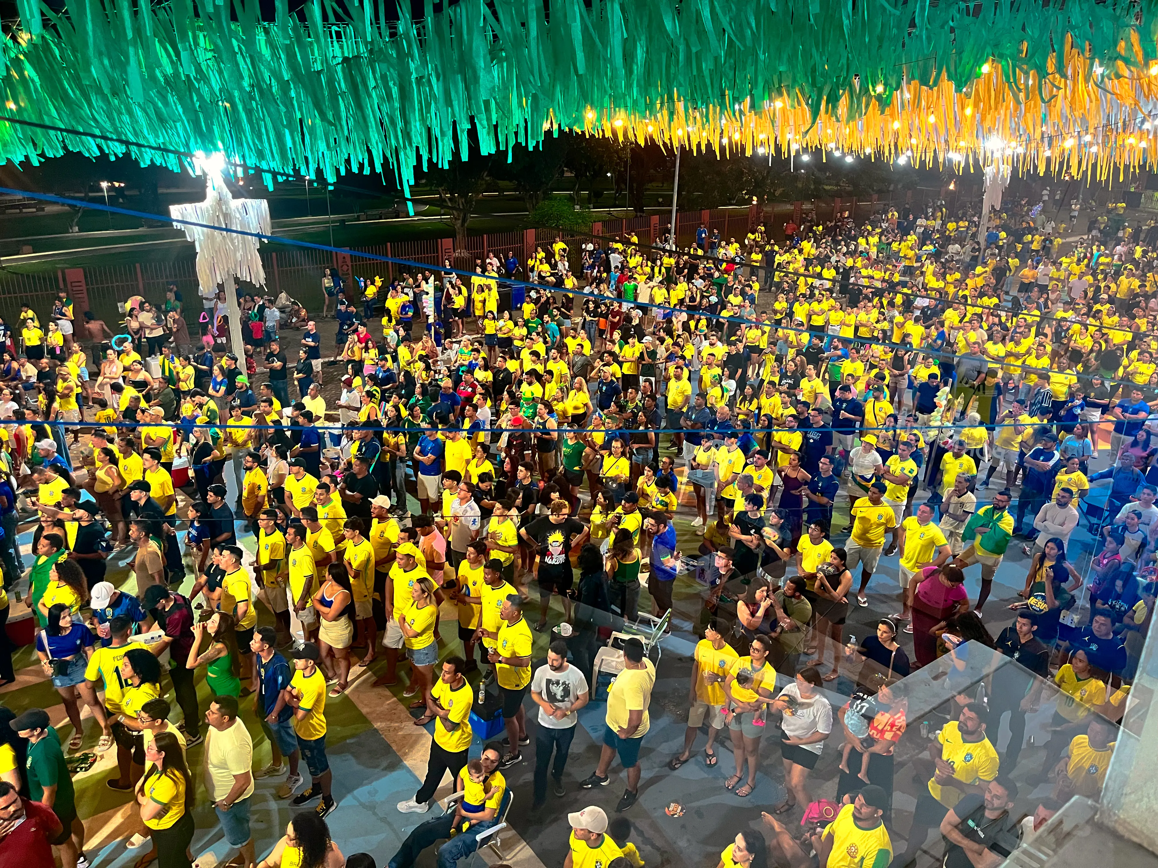 COPA DO MUNDO - Rua do Hexa vira palco de encontros, histórias e paixão pela Seleção Brasileira