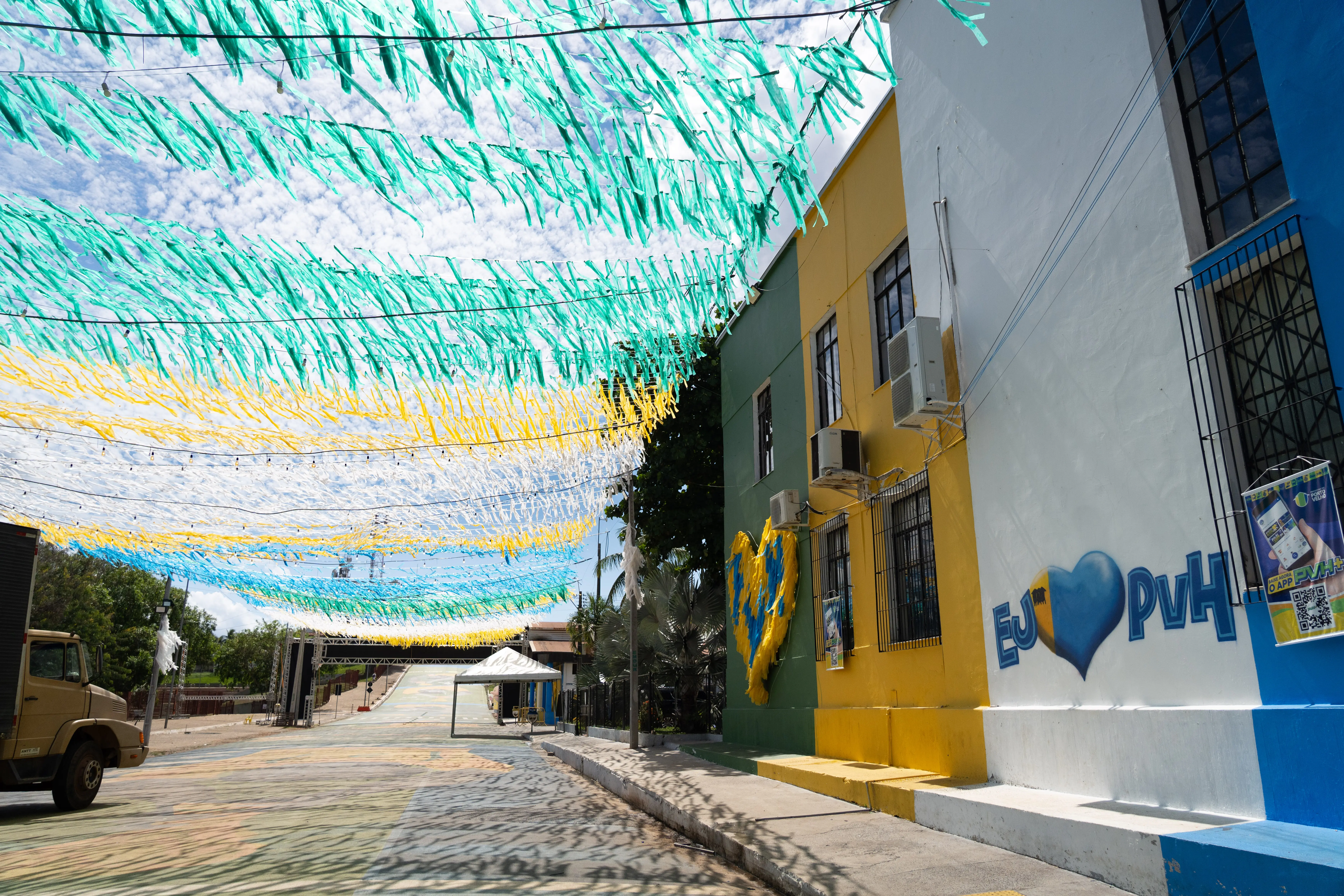 AOS DOMINGOS - Rua do Lazer é o novo ponto de encontro dos porto-velhenses
