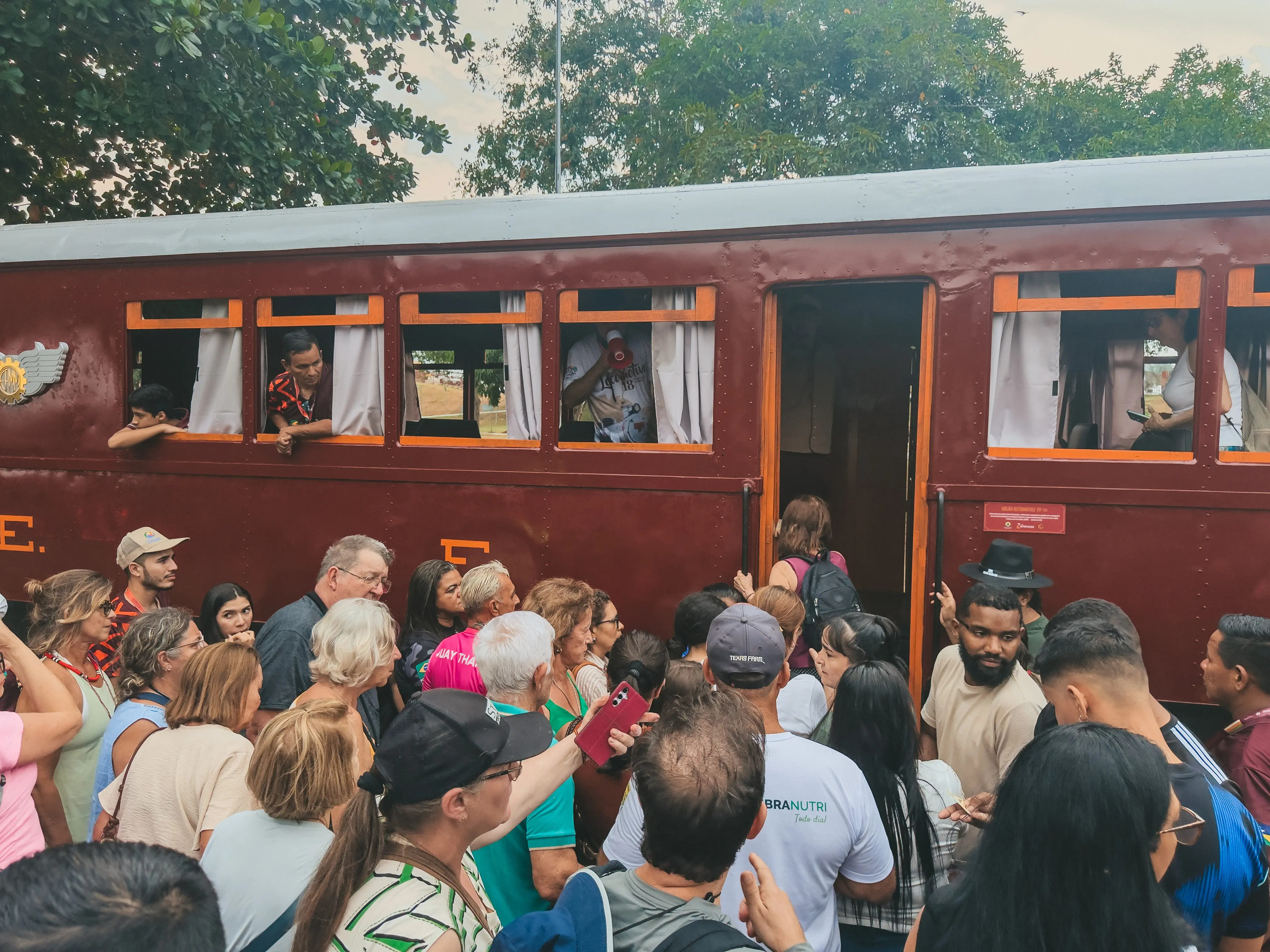 Turistas se encantam com passeio histórico na Madeira-Mamoré