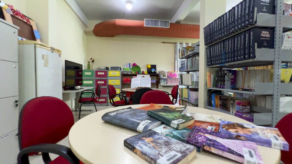 Bibliotecas municipais contam com rico acervo de obras dos mais variados gêneros literários