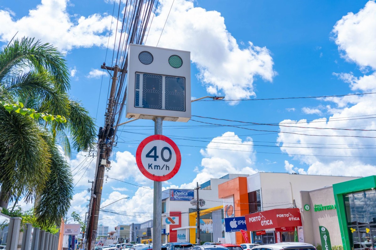 Antes, o limite era 30 e 40 quilômetros por hora, o que causava transtornos para a população