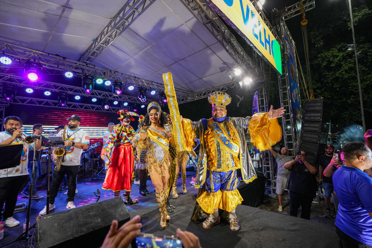 Corte do Rei Momo fez a alegria dos foliões em vários pontos da cidade