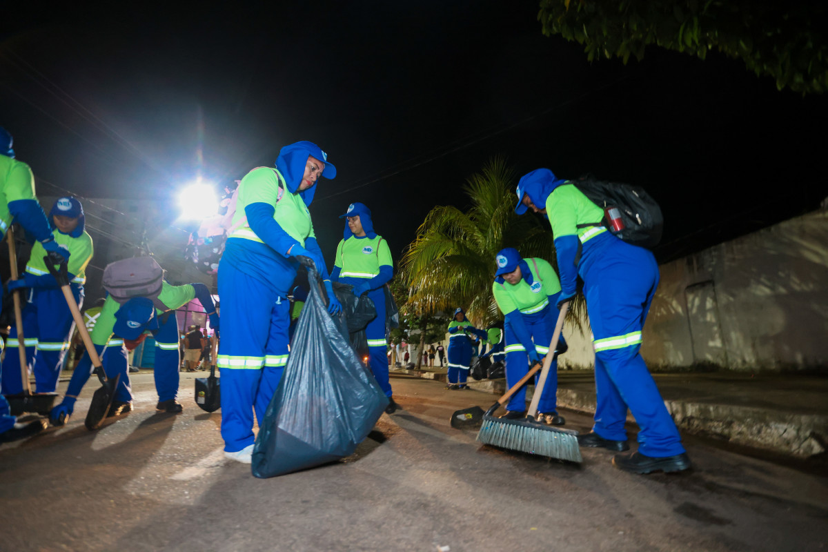 Serão realizados serviços de varrição, roçagem, raspagem da sujeira acumulada nas laterais das vias