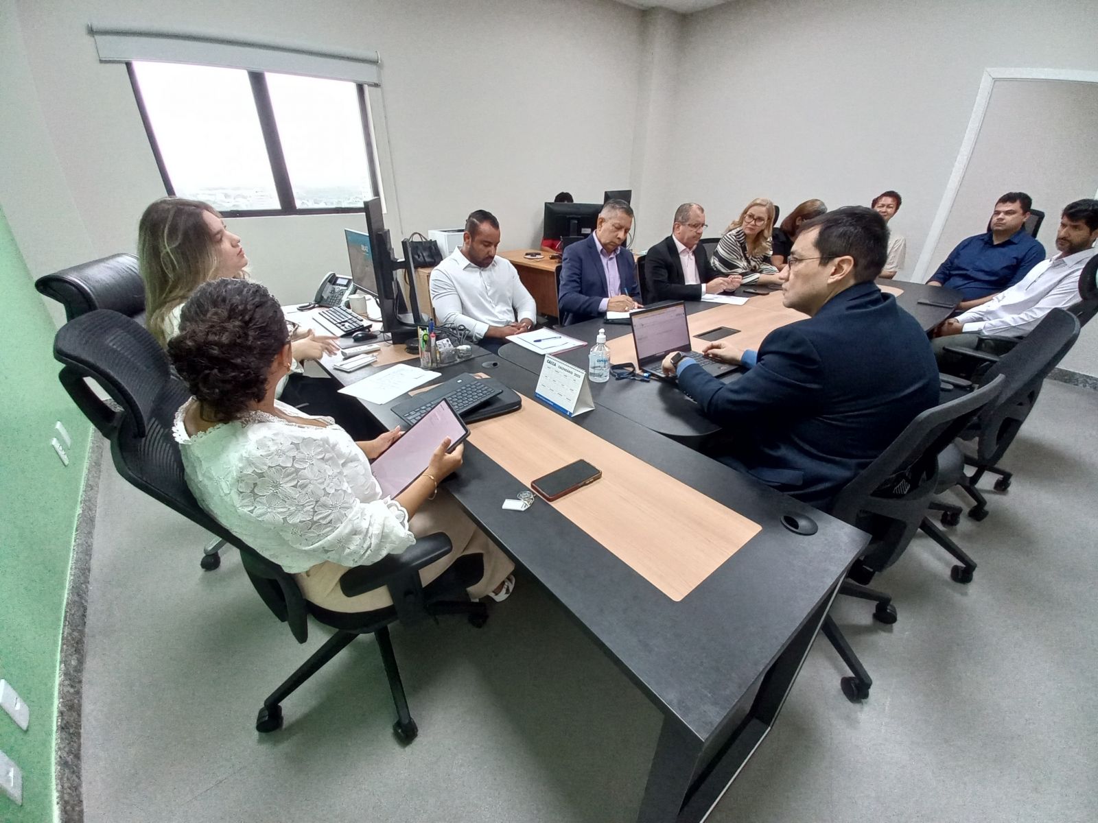 Colaboração entre as secretarias municipais e o Poder Judiciário é essencial para garantir a regularização predial e fundiária no município