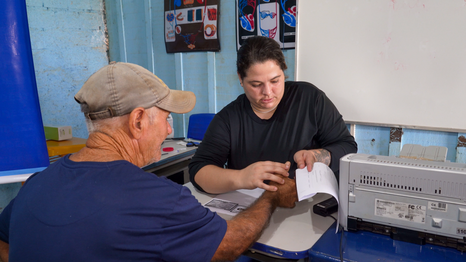 Entre os serviços, a população também teve a oportunidade de fazer a nova CIN