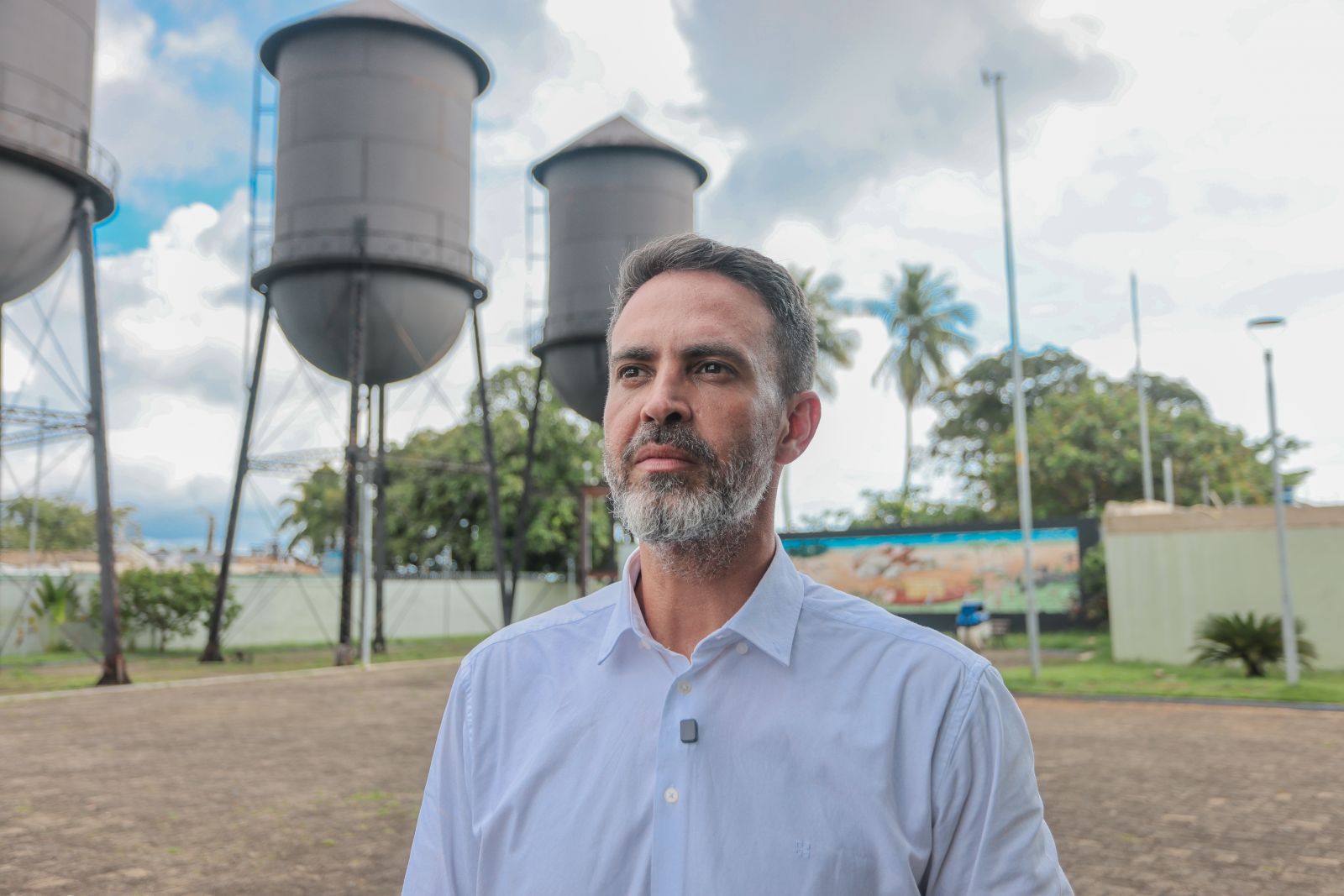 Prefeito afirma que medidas estão sendo tomadas para impedir o vandalismo