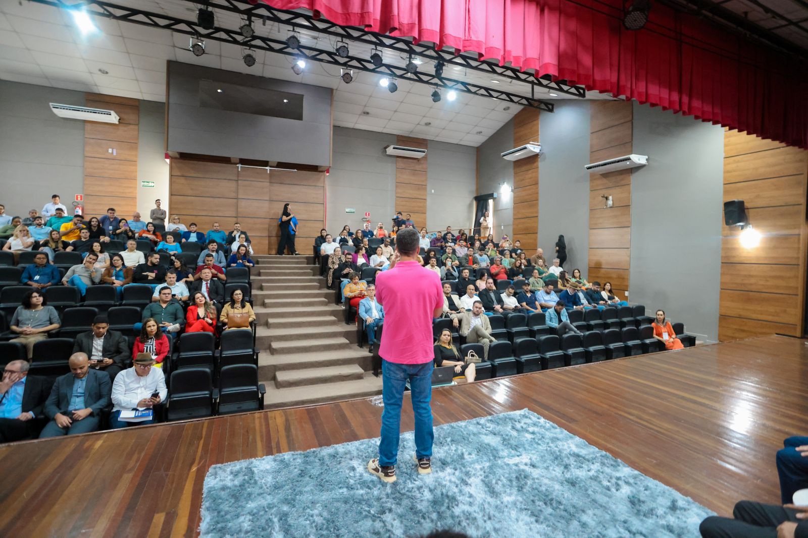 Evento foi realizado na manhã desta quinta-feira (29), no Teatro Banzeiros