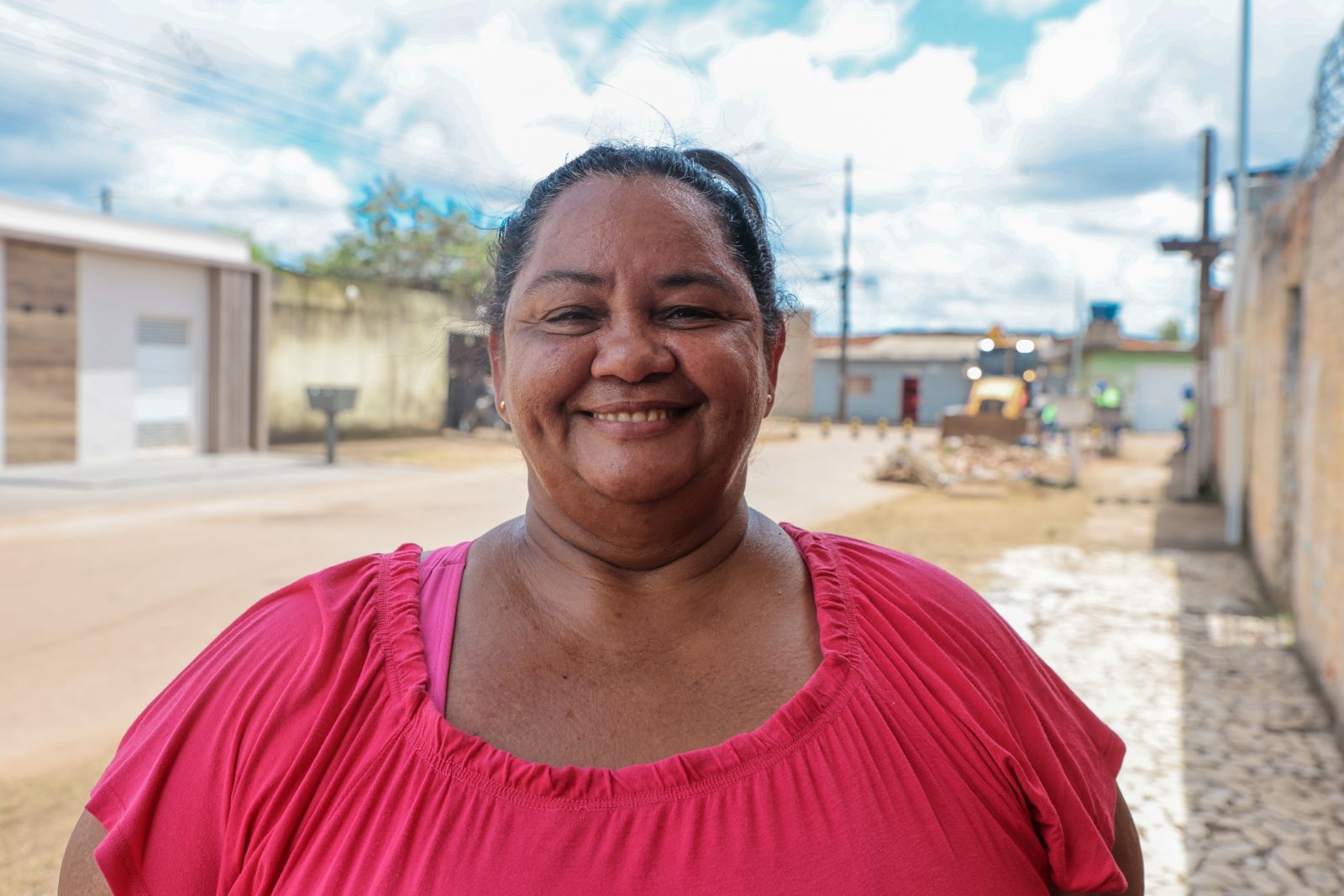 Ver a rua limpa, a calçada arrumada, dá uma alegria enorme, disse Lucilene Barbosa