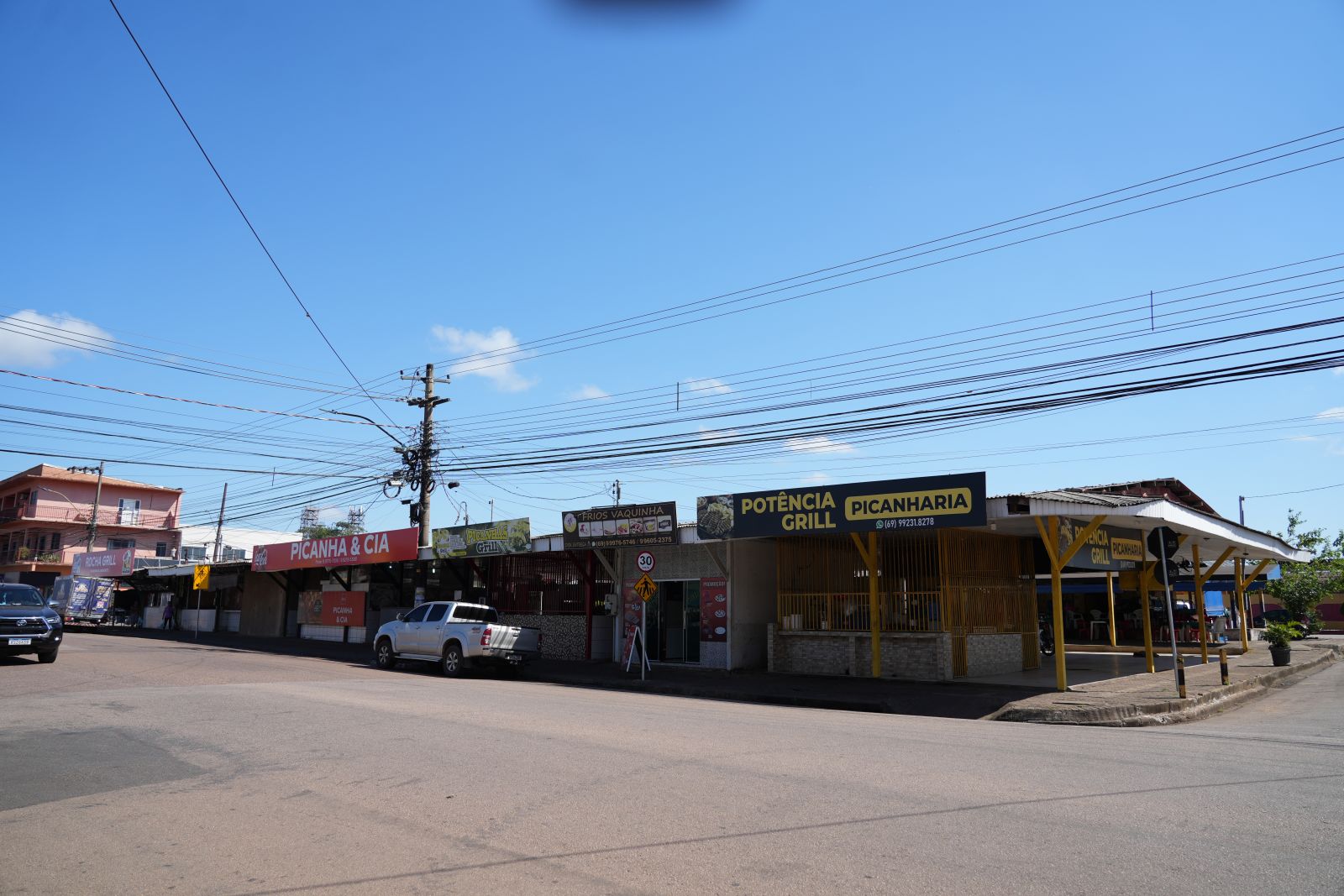 Mercado possui 22 boxes e nove bancas