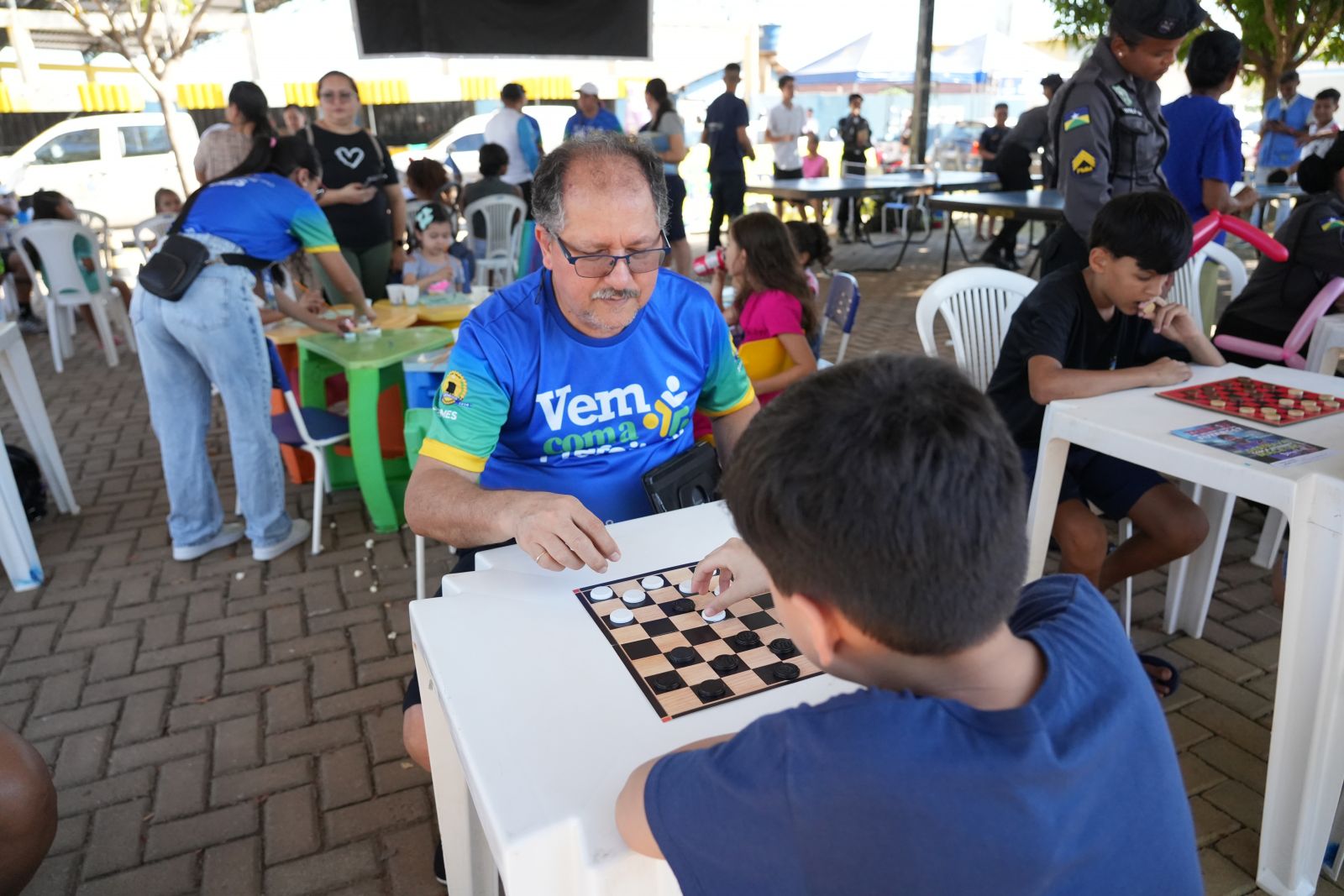 Atividades e serviços ficaram disponíveis à população até as 15h