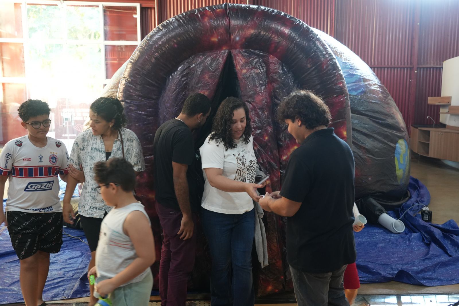 Para entrar no planetário é preciso fazer a reserva on-line