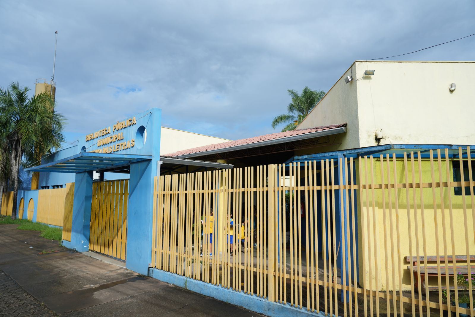 Programação organizada pela Biblioteca Viveiro das Letras aconteceu na tarde de terça-feira