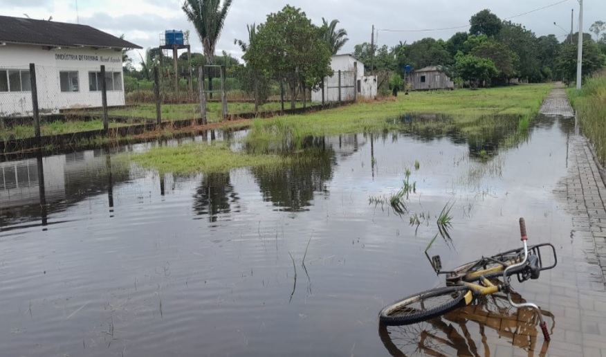 Fenômenos naturais resultaram no alagamento de diversas comunidades