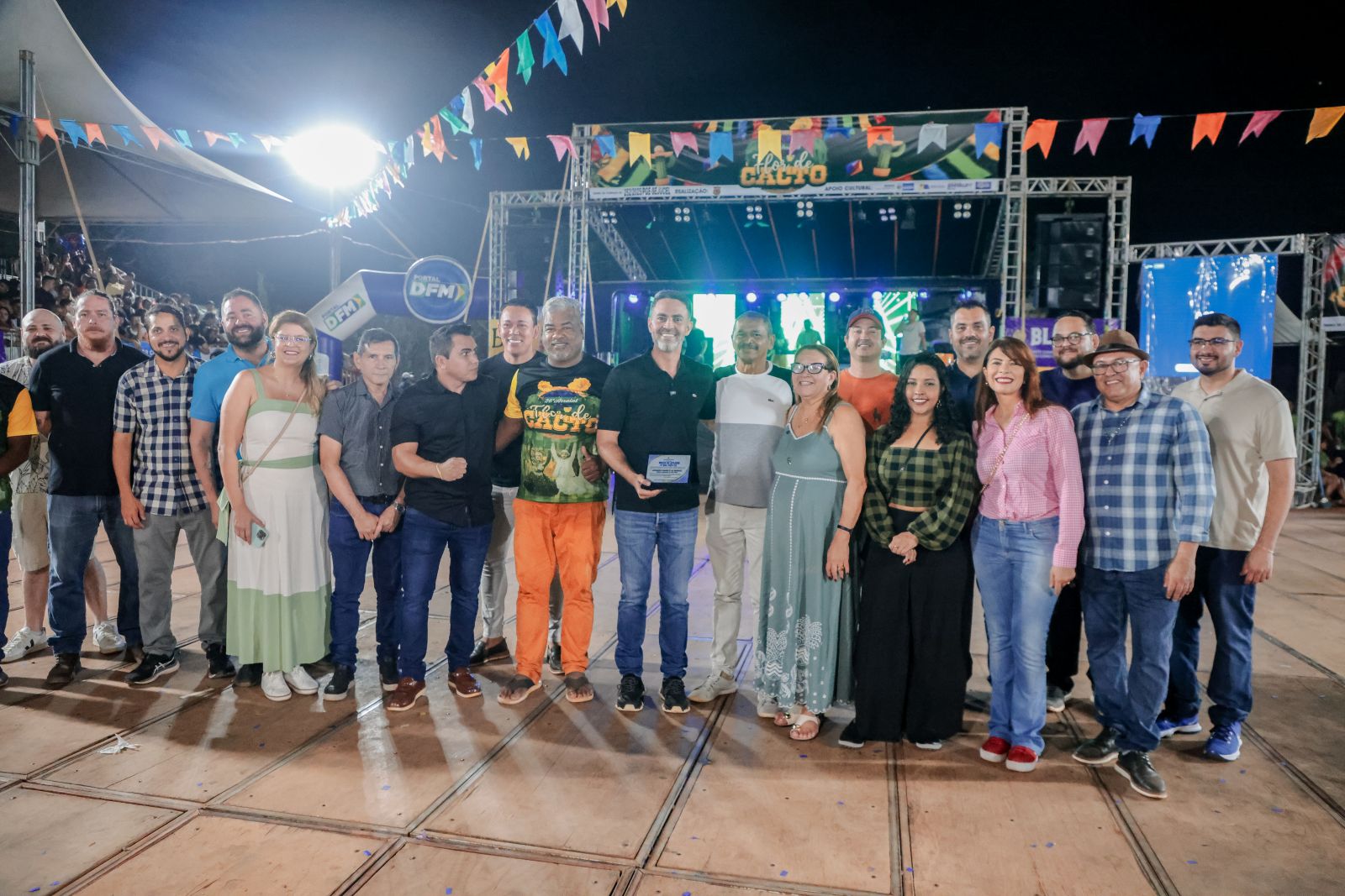 Diversos secretários estavam presentes no evento