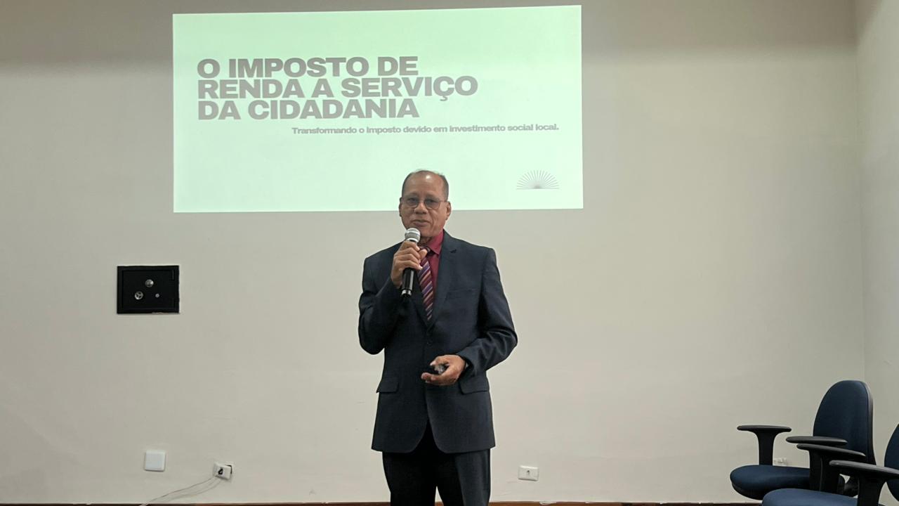 Líder comunitário do bairro Terra Prometida, Francisco Ivan cobrou pavimentação e destacou avanços já conquistados