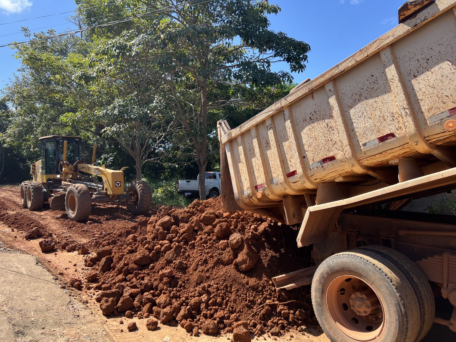 Vias apresentavam muitos buracos e trechos intransitáveis