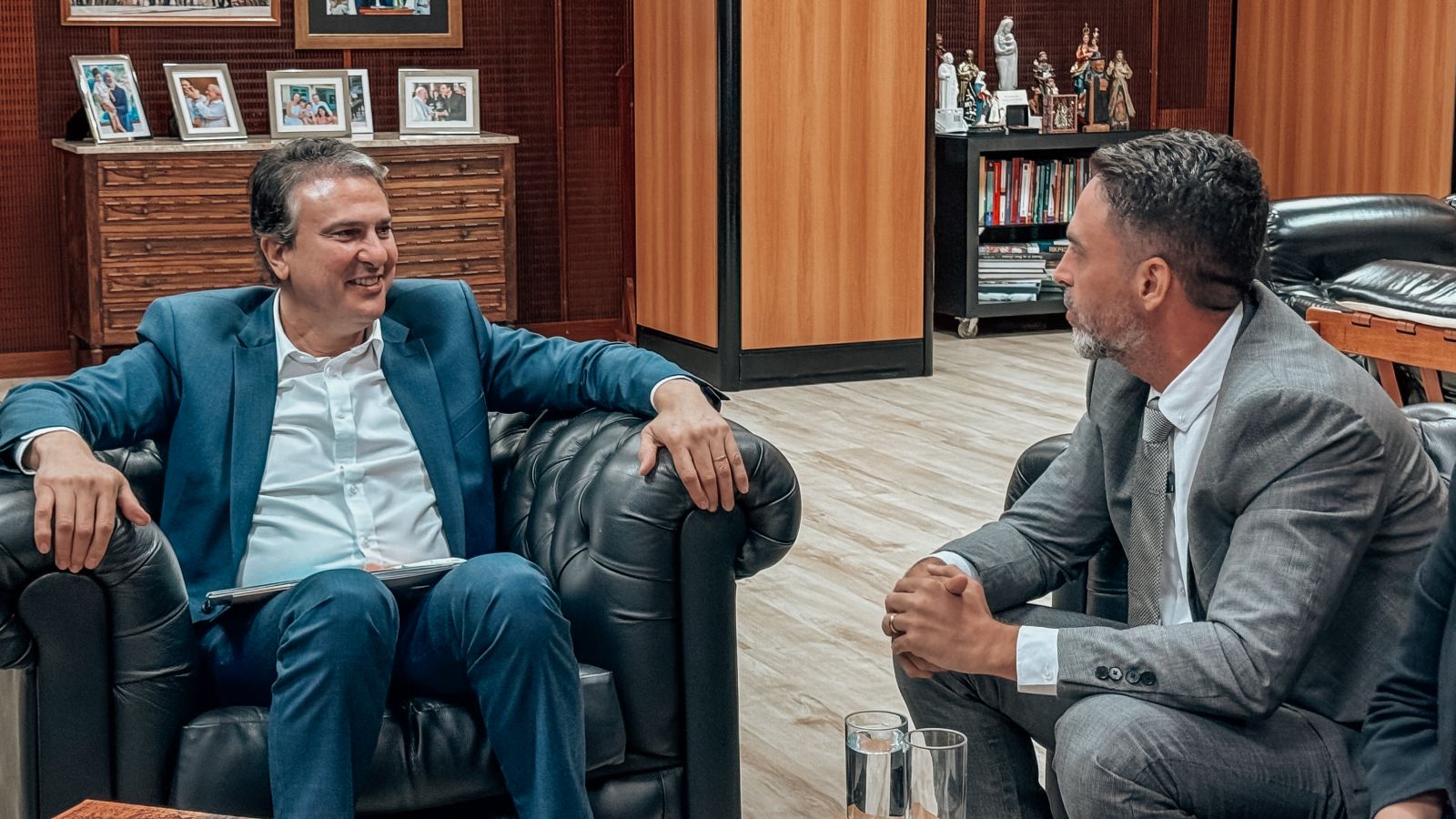 Prefeito Léo Moraes esteve reunido com o ministro da Educação, Camilo Santana