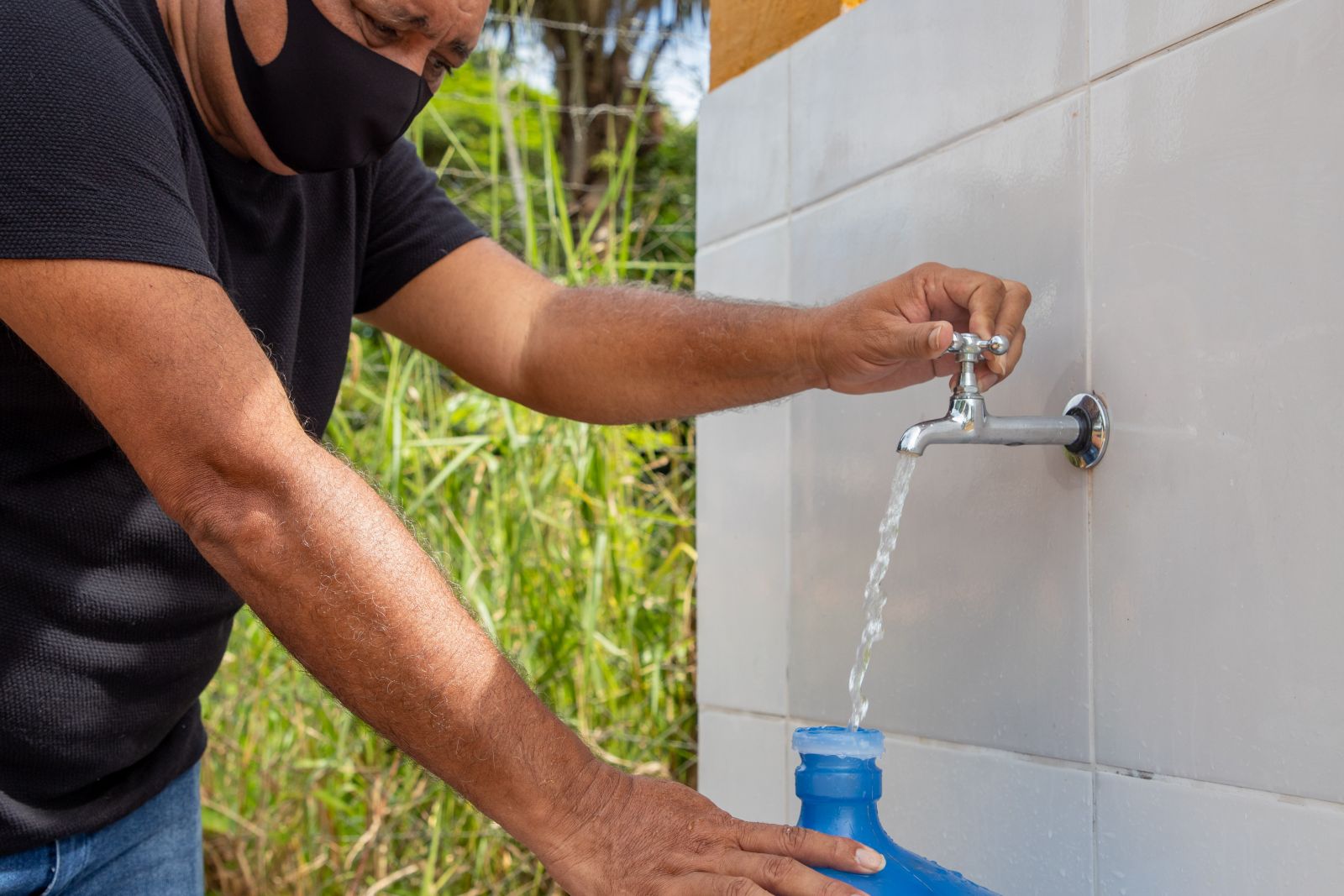 Melhora do sistema sanitário e abastecimento de água está na pauta de ação prioritária do Executivo Municipal