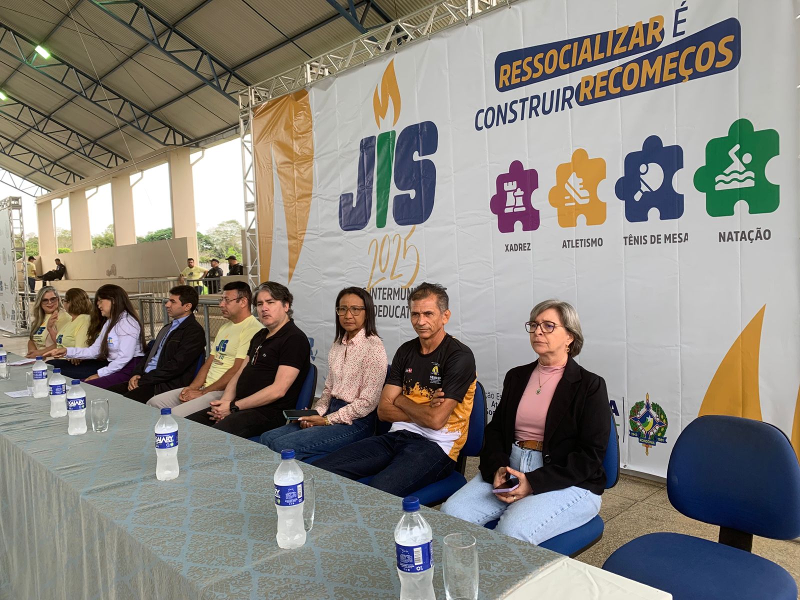 Equipe técnica acompanhou a equipe de futsal para participar do campeonato em Ji-Paraná