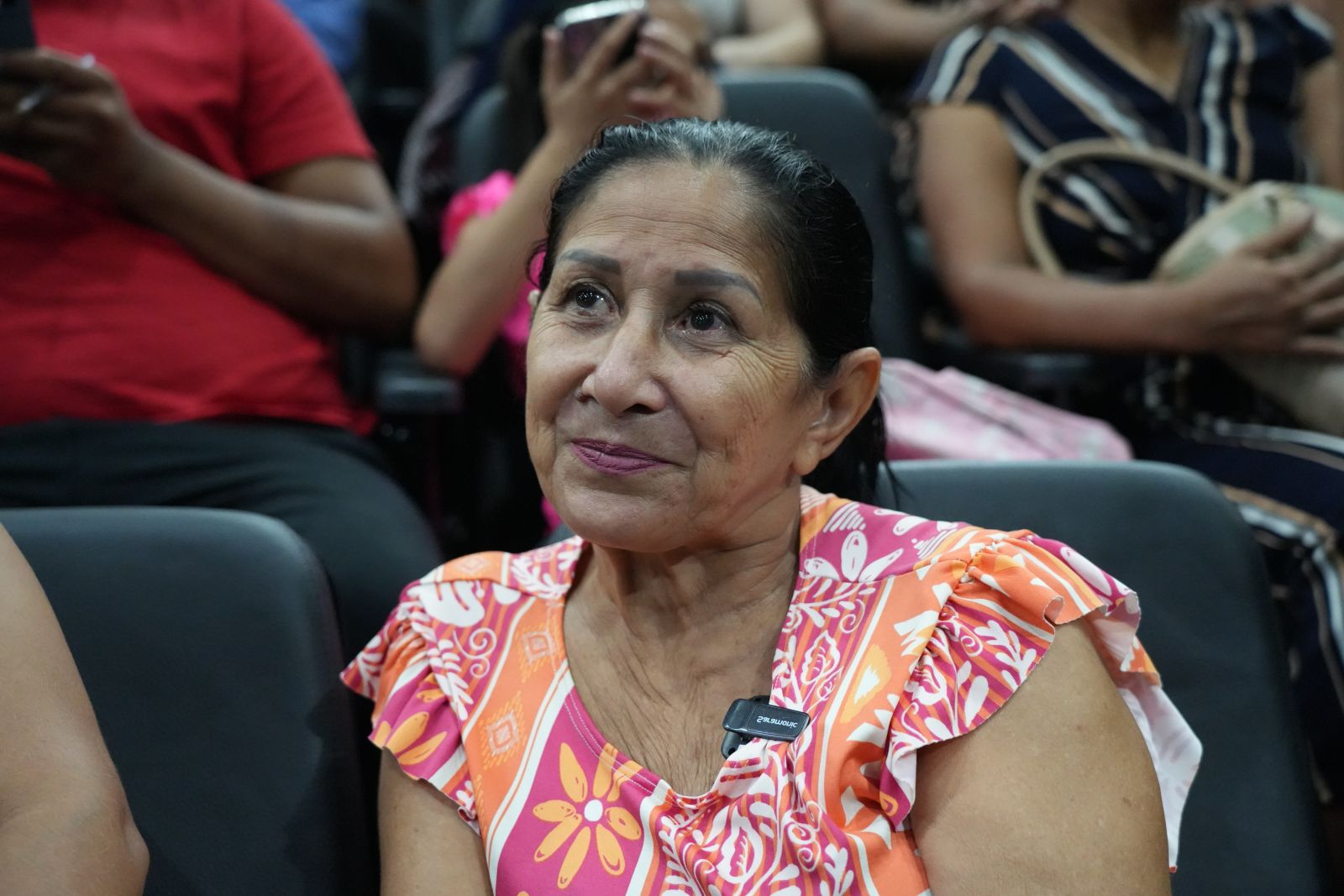 Conquista da casa própria emociona Joaquina Andrade