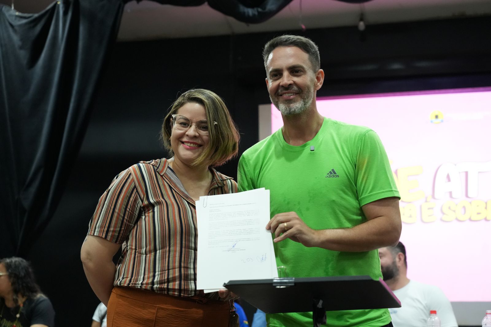 Léo Moraes anunciou importantes projetos de lei voltados para a inclusão social