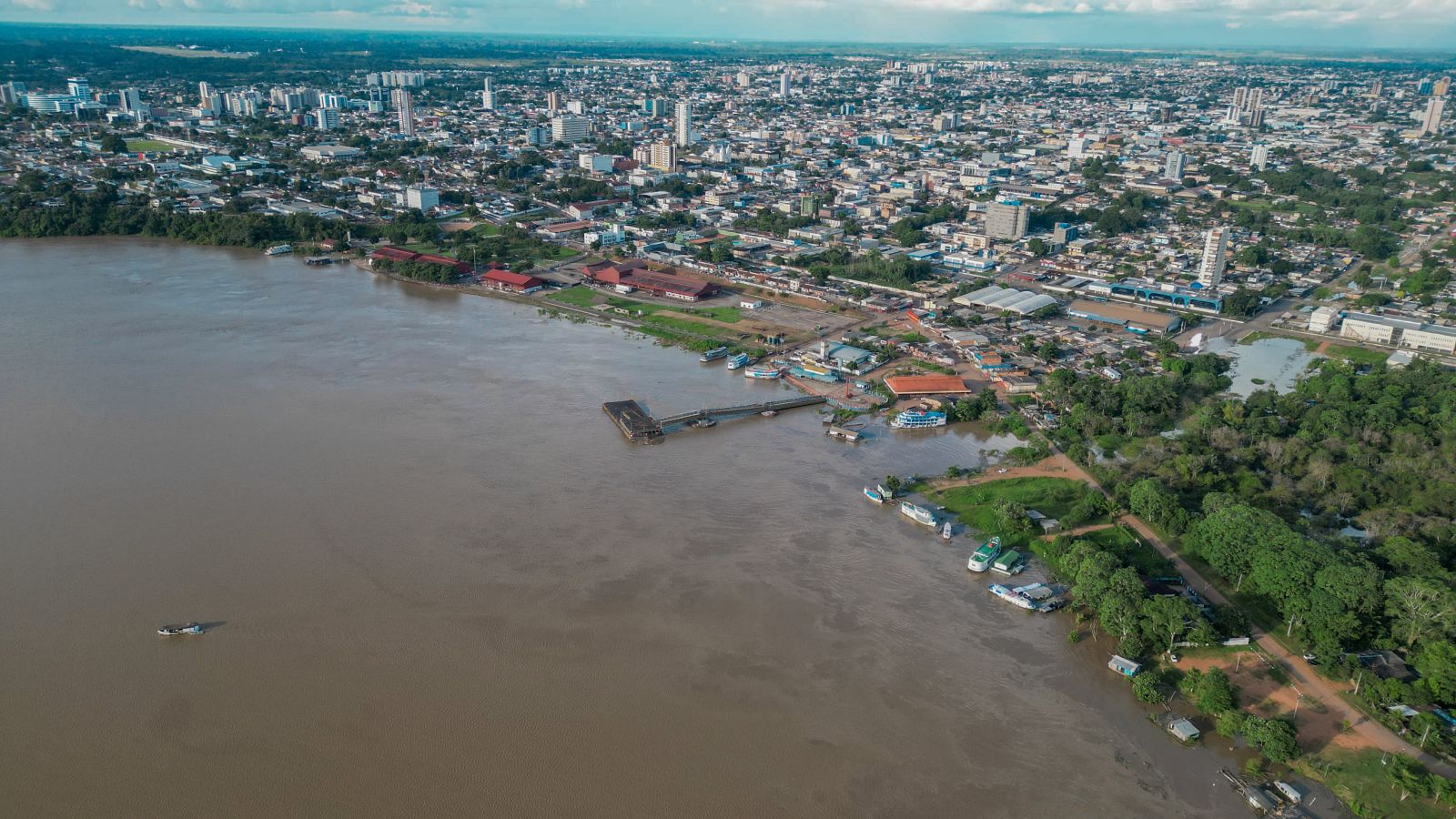 O decreto entra em vigor imediatamente, com prazo de vigência de 90 dias