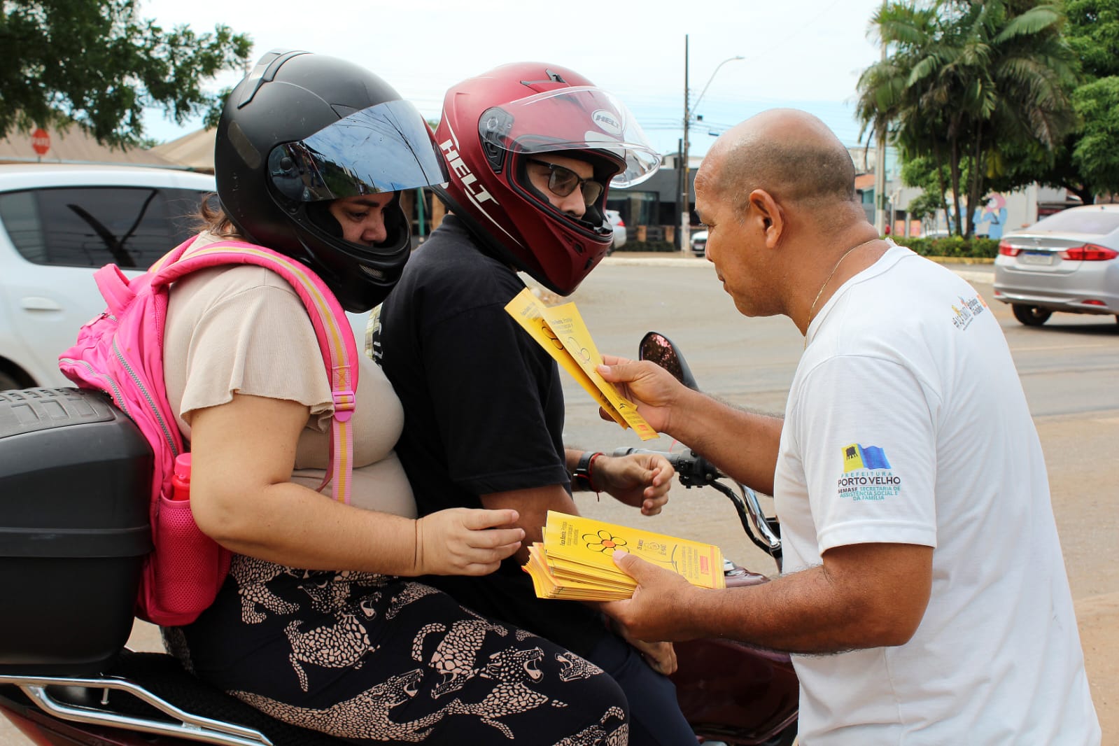 Ação faz parte da campanha "Maio Laranja”