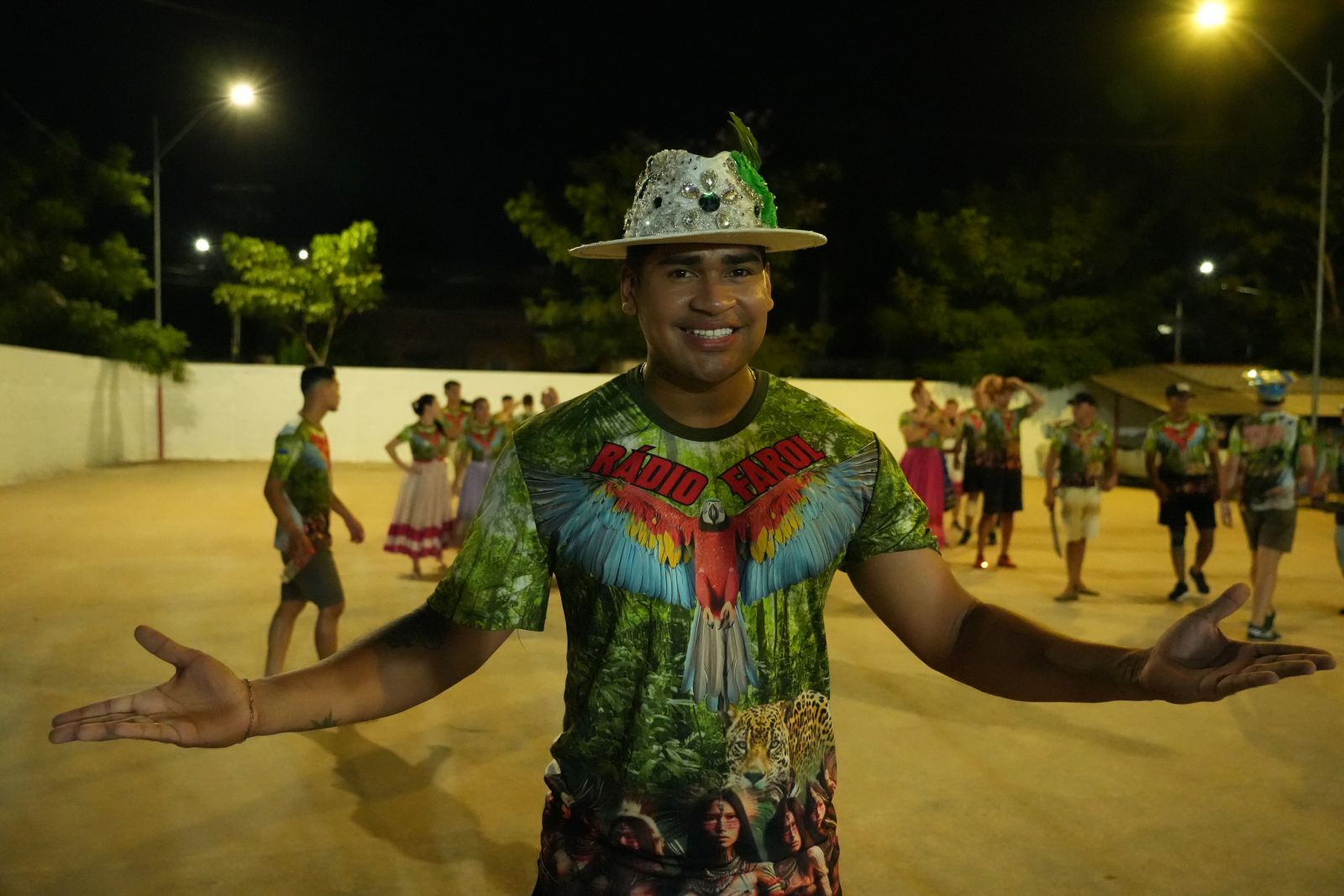  Cristiano Lima há dez anos atua como noivo da quadrilha Rádio Farol