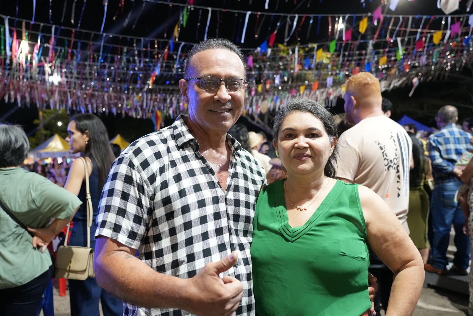  Sônia Oliveira, acompanhada do esposo, Francisco Oliveira, também prestigiou o evento