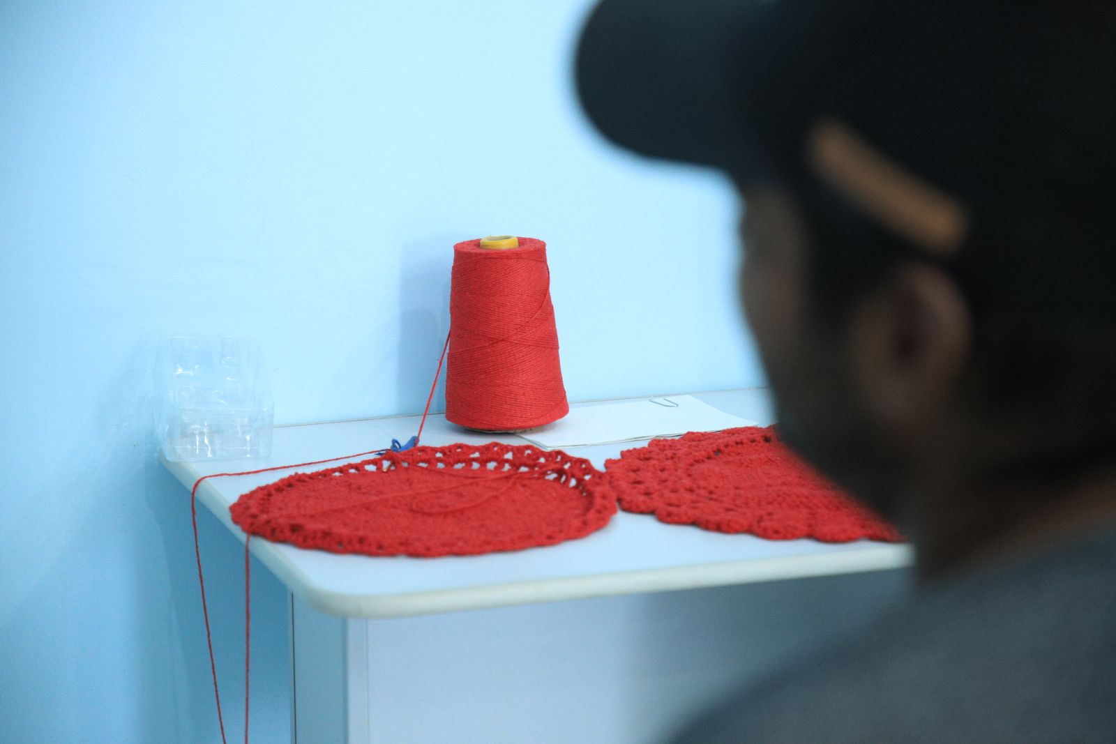 O Caps AD atende adultos e adolescentes, conforme as diretrizes do ECA