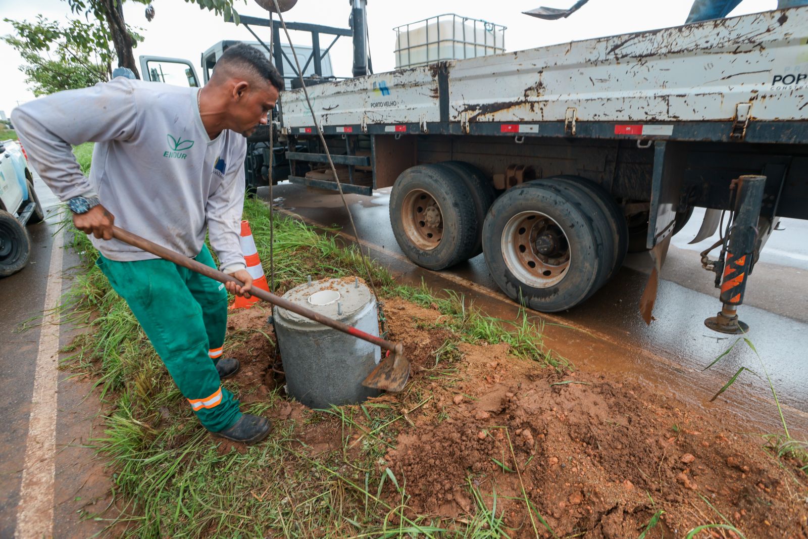 Toda a fiação será subterrânea, coberta por concreto