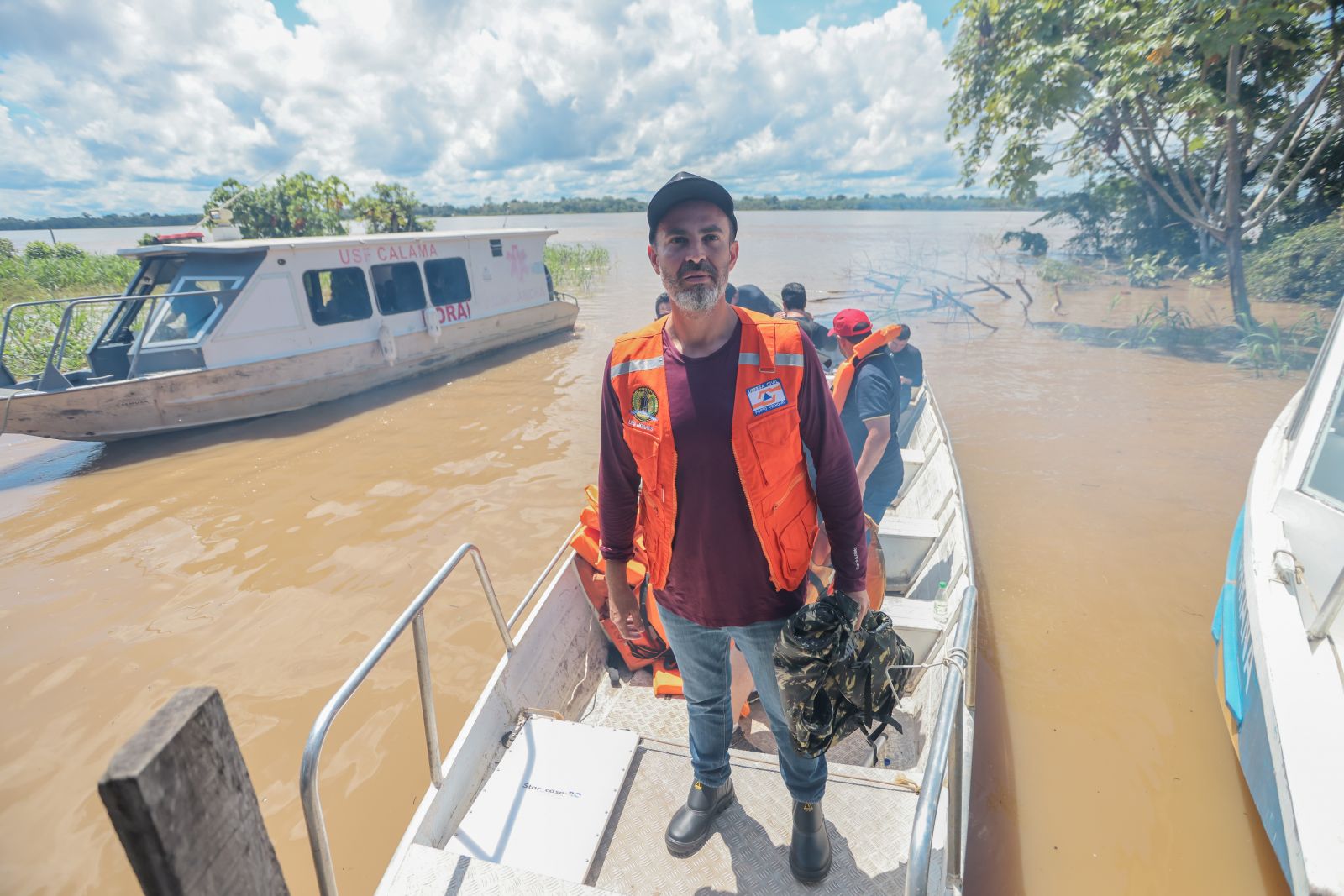Pefeito diz que momento exige mais do que solidariedade. Exige presença, ação e responsabilidade.