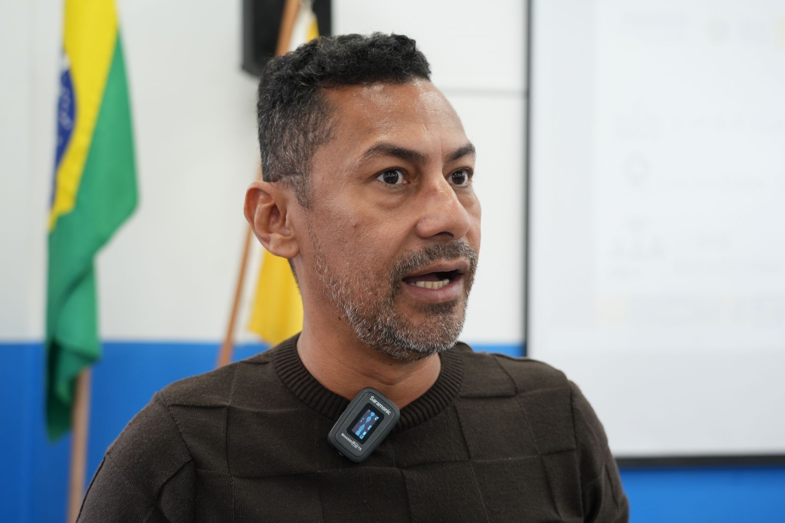 Equipamentos eram aguardados com grande expectativa por estudantes e professores, destacou Valciney Ugalde