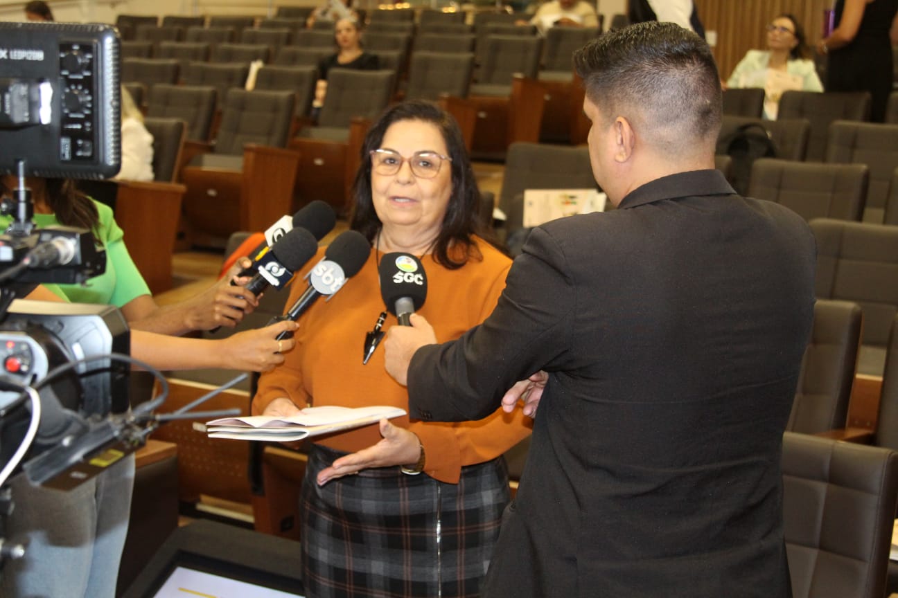 Parabéns a todos os atores responsáveis pelo brilhante trabalho, disse a Lucília Muniz