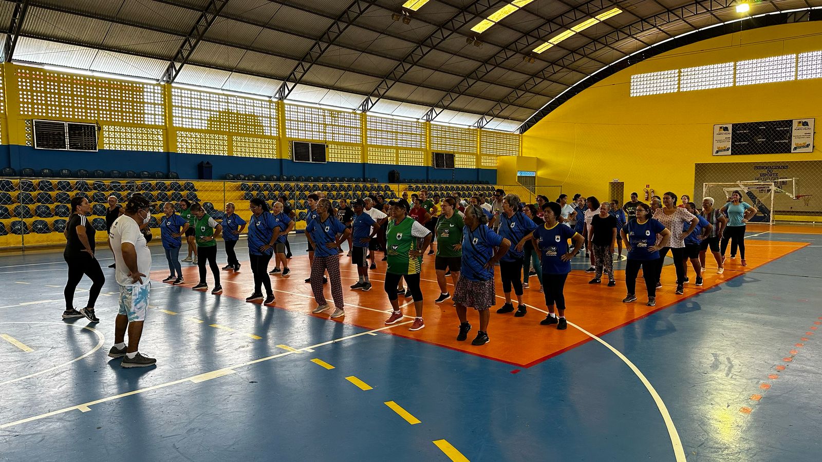 Alunos 60+ participam de exercício físico regular e com a orientação de profissionais