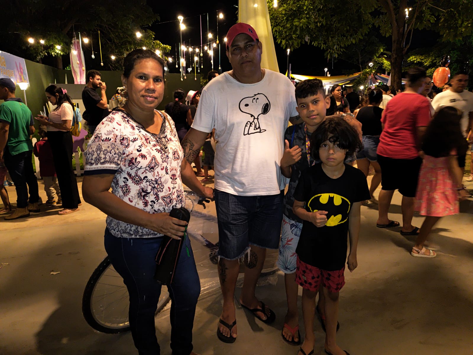 O jovem Davi, filho do pintor Lucivaldo Ferreira da Silva, também foi sorteado e levou uma bicicleta para casa