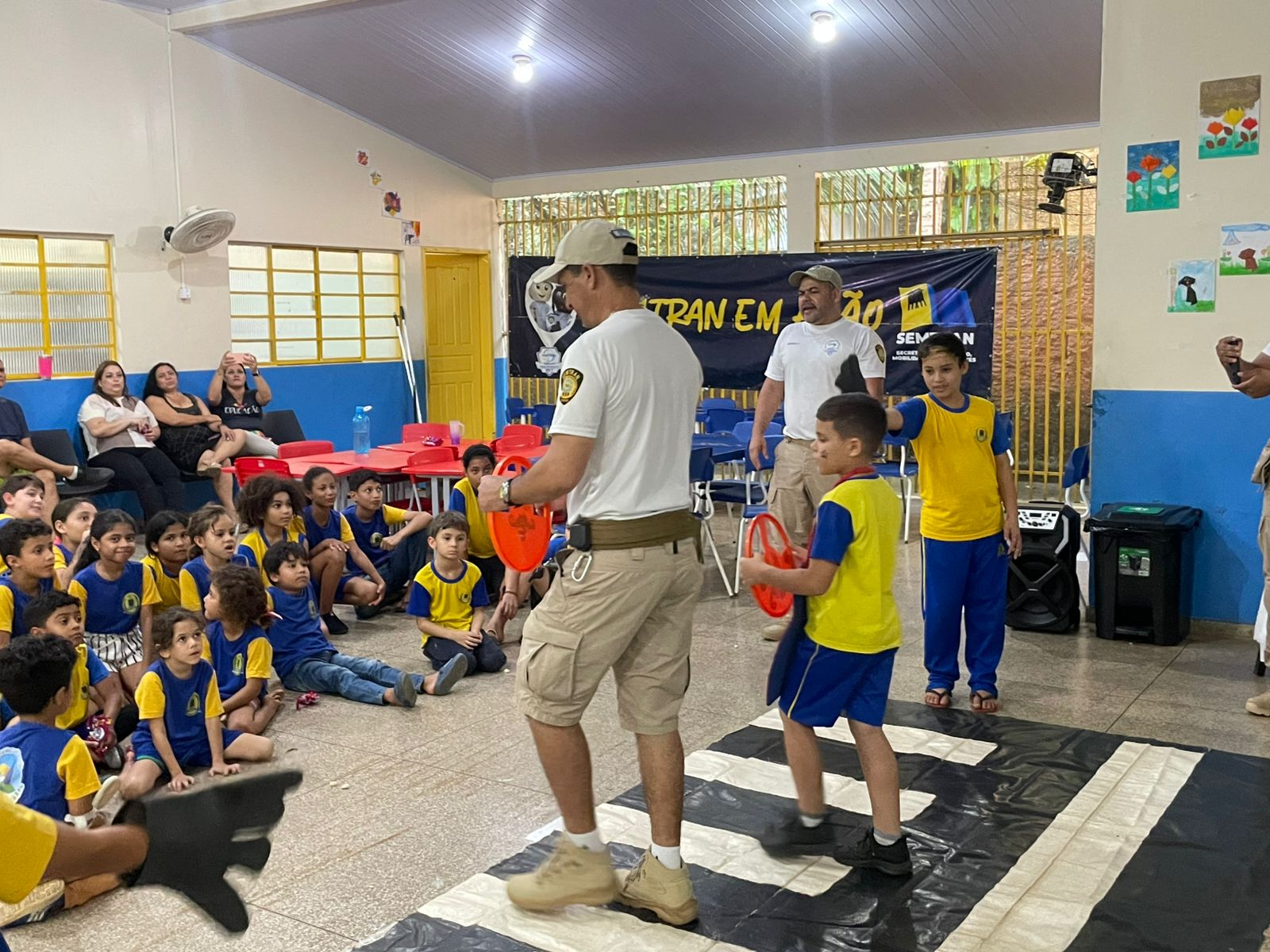 Ação contou com palestras, dinâmicas lúdicas e orientações práticas