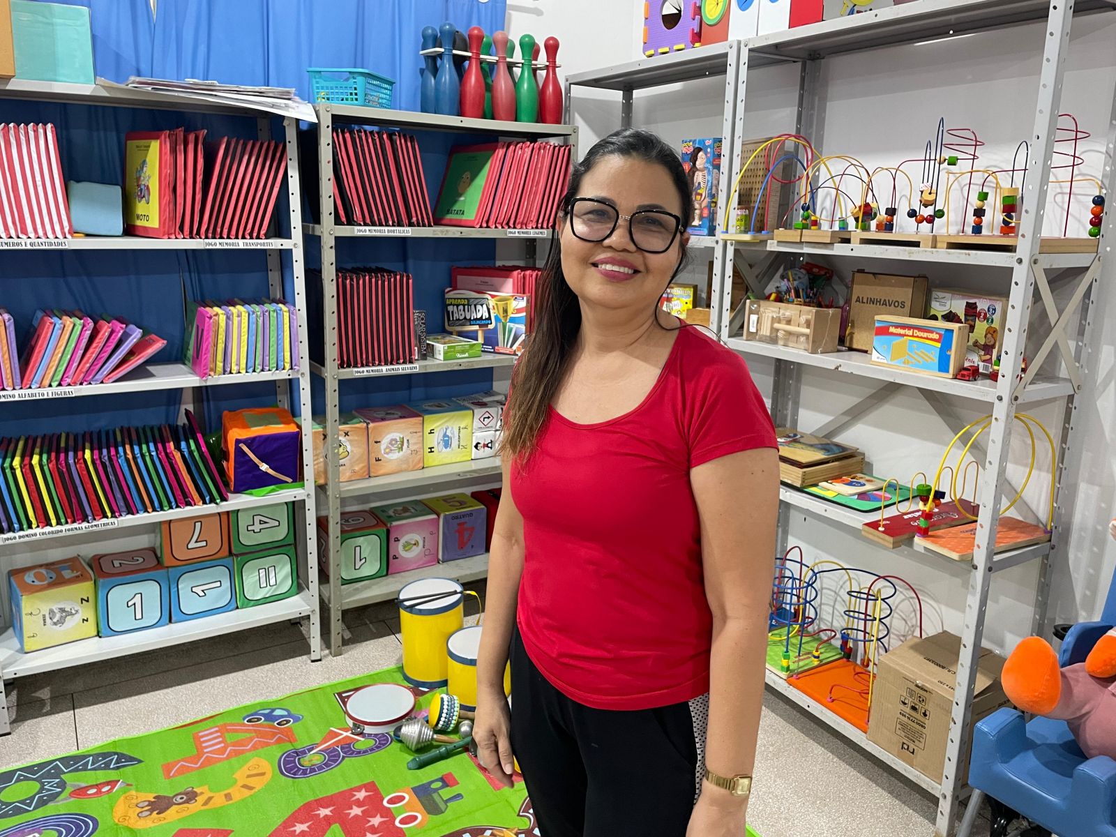 Professora Sandra da Silva está à frente do atendimento