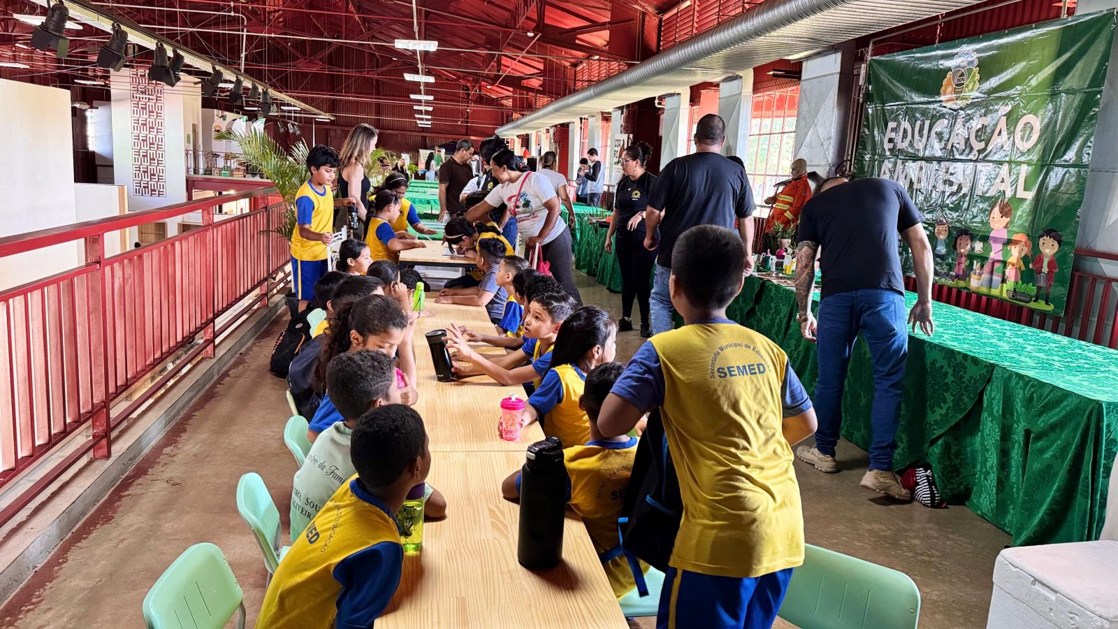 Oficinas foram ministradas por educadoras do DGPA