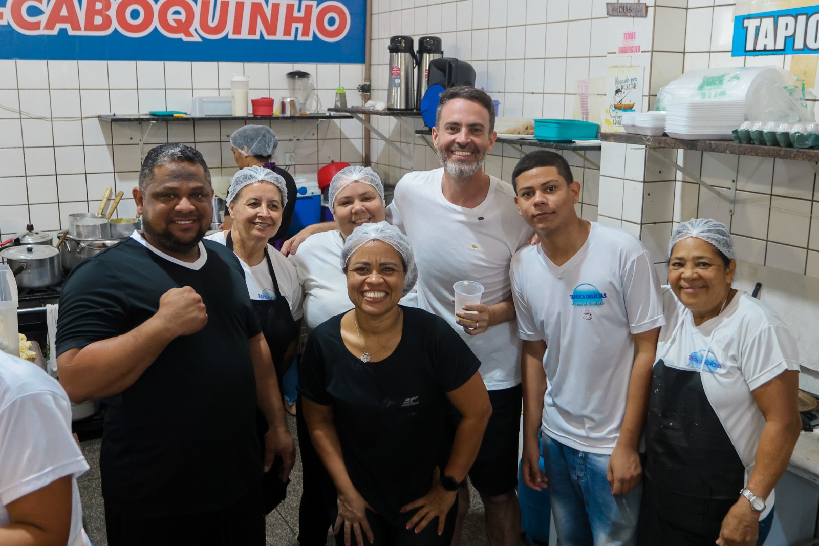 Prefeito esteve no mercado e conversou com os comerciantes