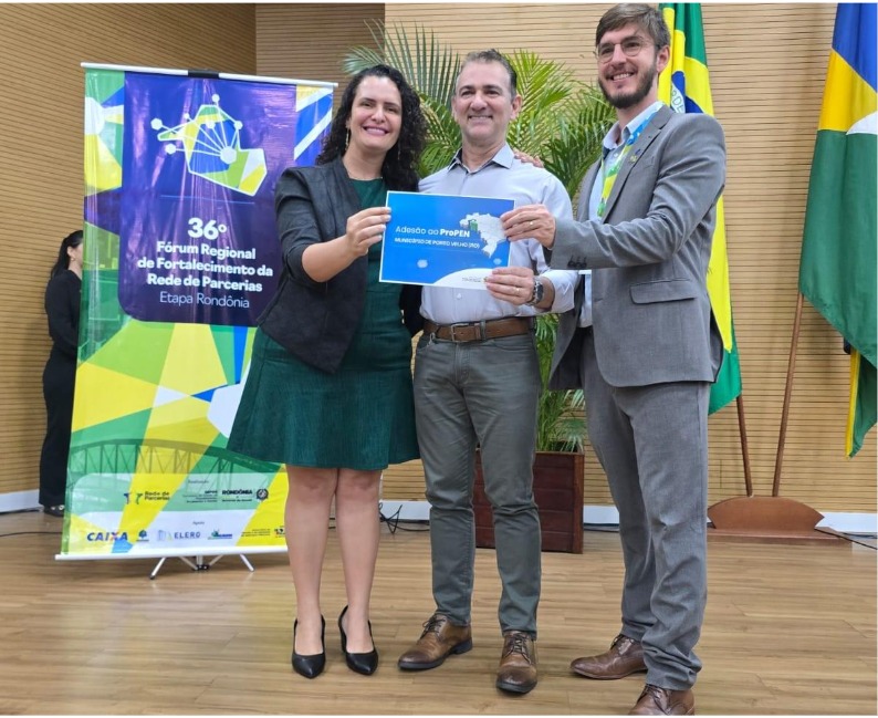 Assinatura do termo aconteceu durante o 36º Fórum Regional de Fortalecimento da Rede de Parcerias e o secretário da SMCL esteve representando Porto Velho&nbsp;