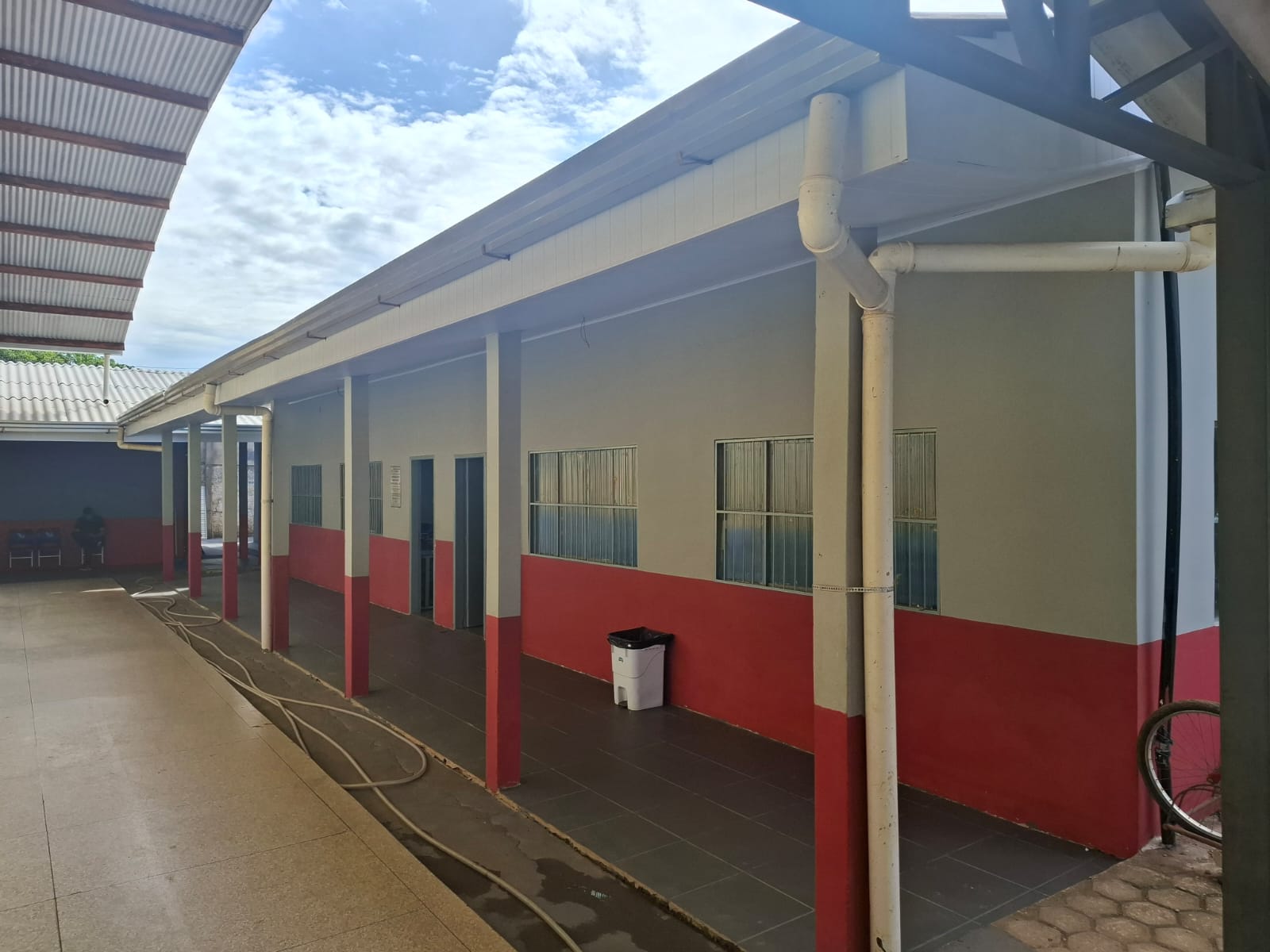 Solenidade marcou a entrega da reforma de três pavilhões de salas