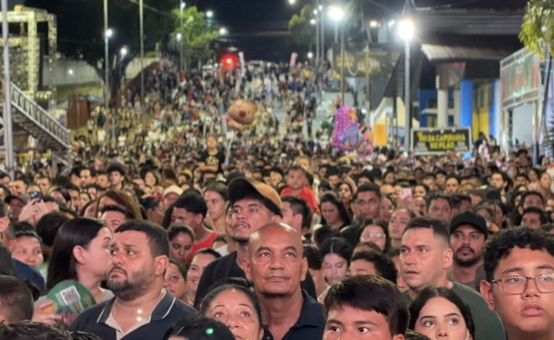 FÉ - Aniversário de Porto Velho começa reunindo multidão de cristãos na Farquar