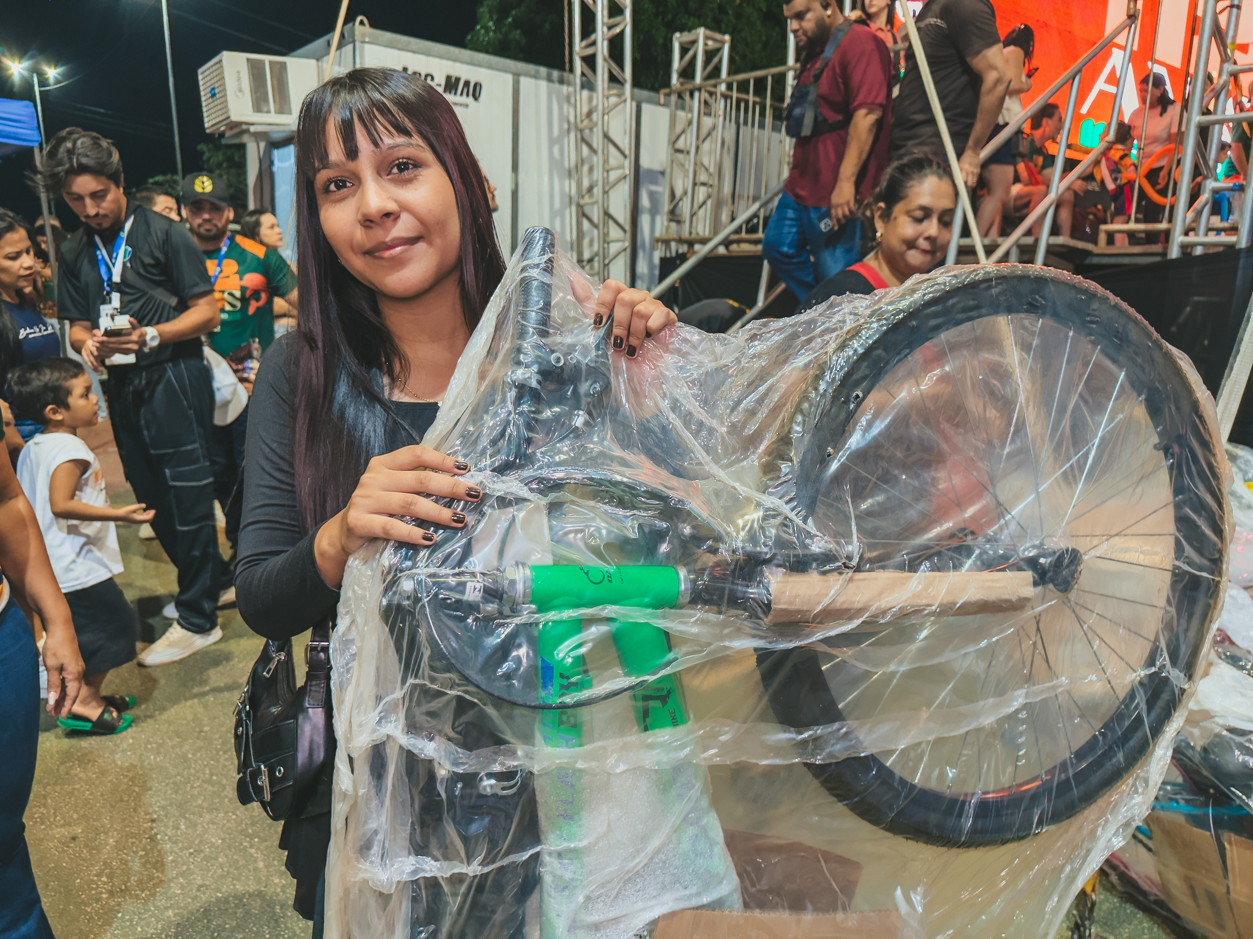 PREMIAÇÃO - Sorteio transforma aniversário de Porto Velho em noite inesquecível para as crianças